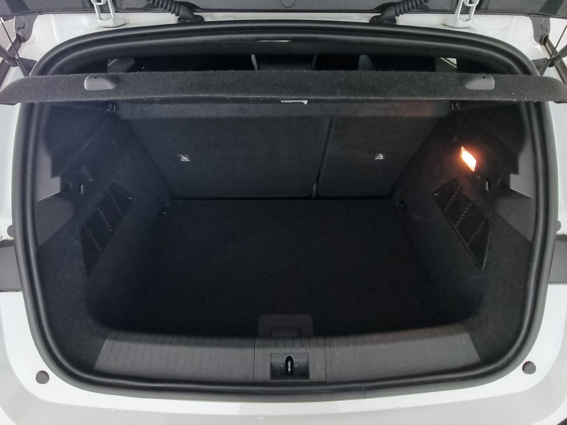RENAULT Mégane E-Tech-image-15