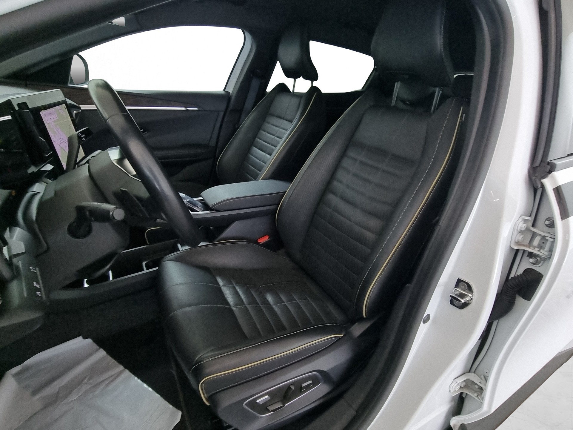 RENAULT Mégane E-Tech-image-5