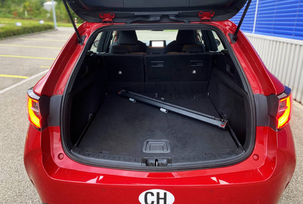 TOYOTA Corolla Touring Sports 1.8 HSD Comfort-image-13
