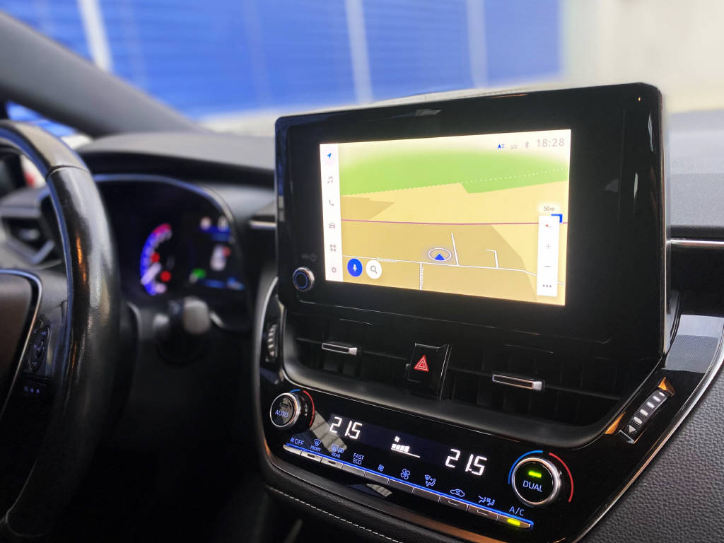TOYOTA Corolla Touring Sports 1.8 HSD Comfort-image-6