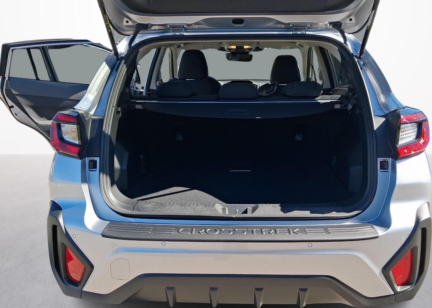 SUBARU Crosstrek 2.0i e-Boxer Swiss Plus-image-12
