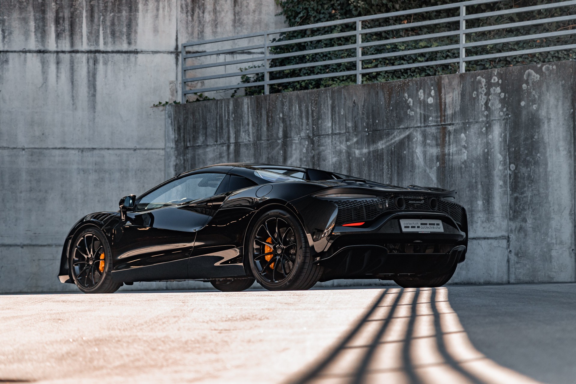 McLAREN ARTURA Spider 3.0 V6-showroom-element-3