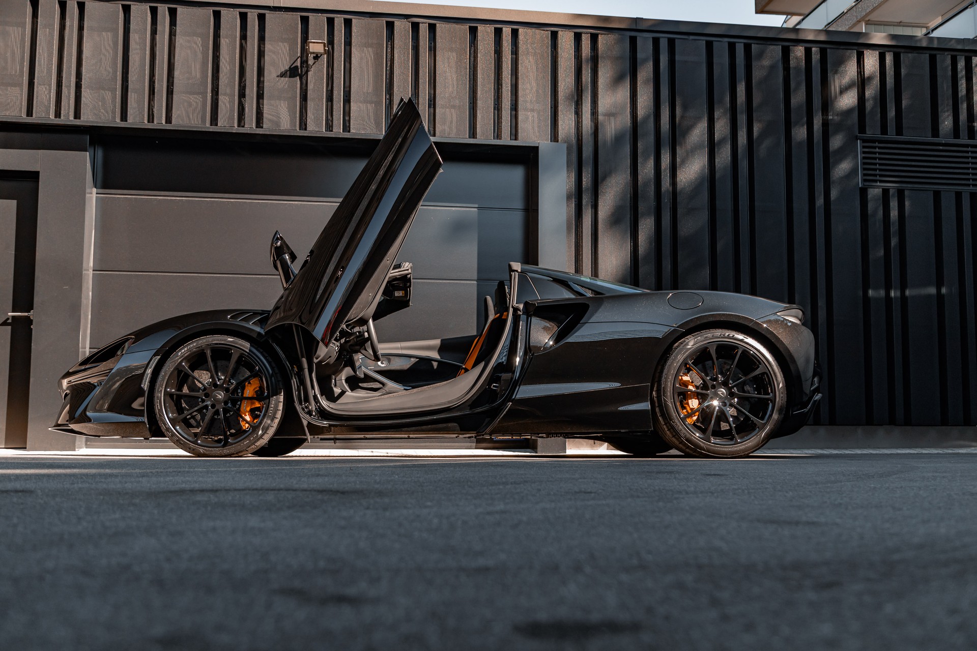 McLAREN ARTURA Spider 3.0 V6-showroom-element-2