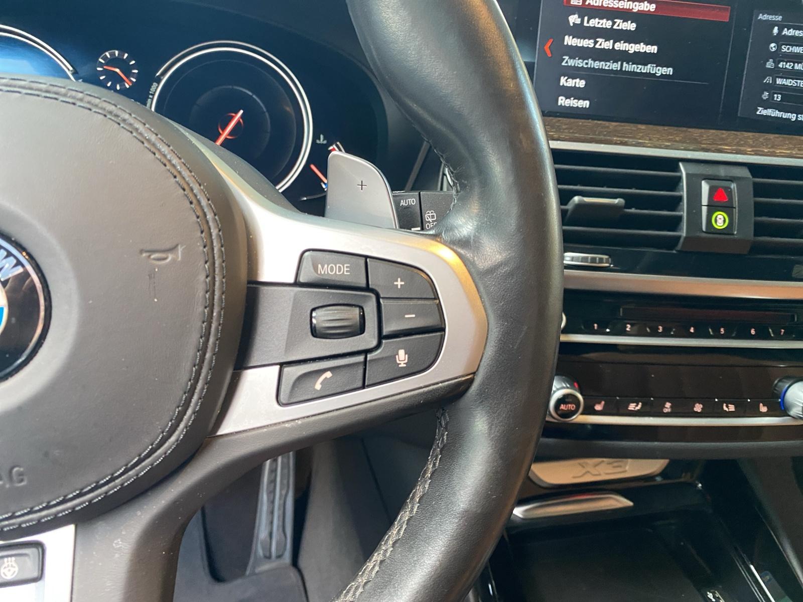 BMW X3 20i xDrive paddles-image-6