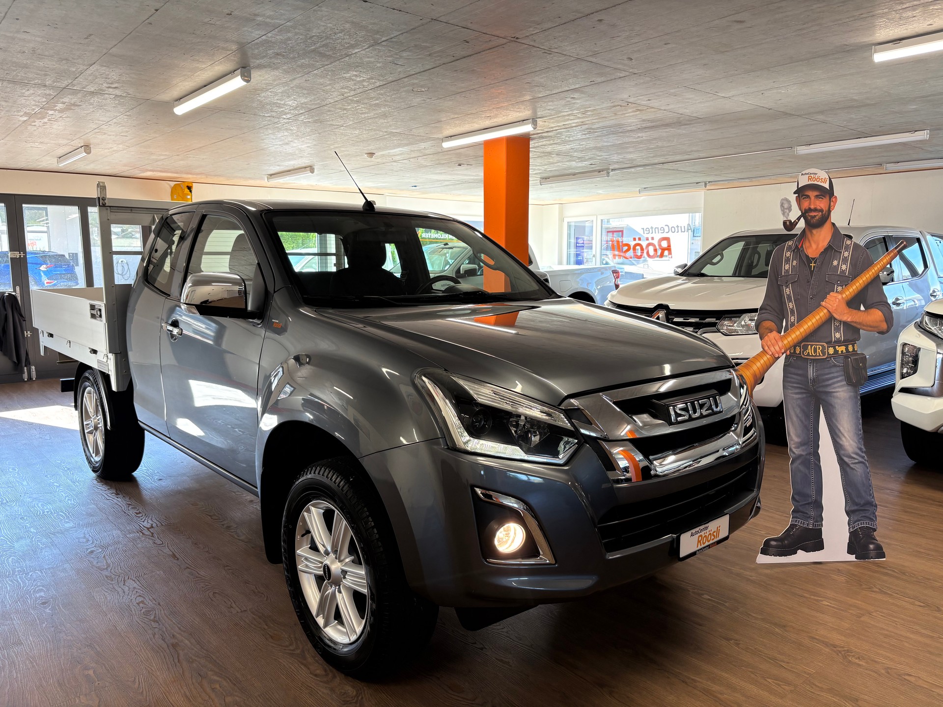 ISUZU D-MAX 1.9 SpaceCab Solar Plus 4x4 A