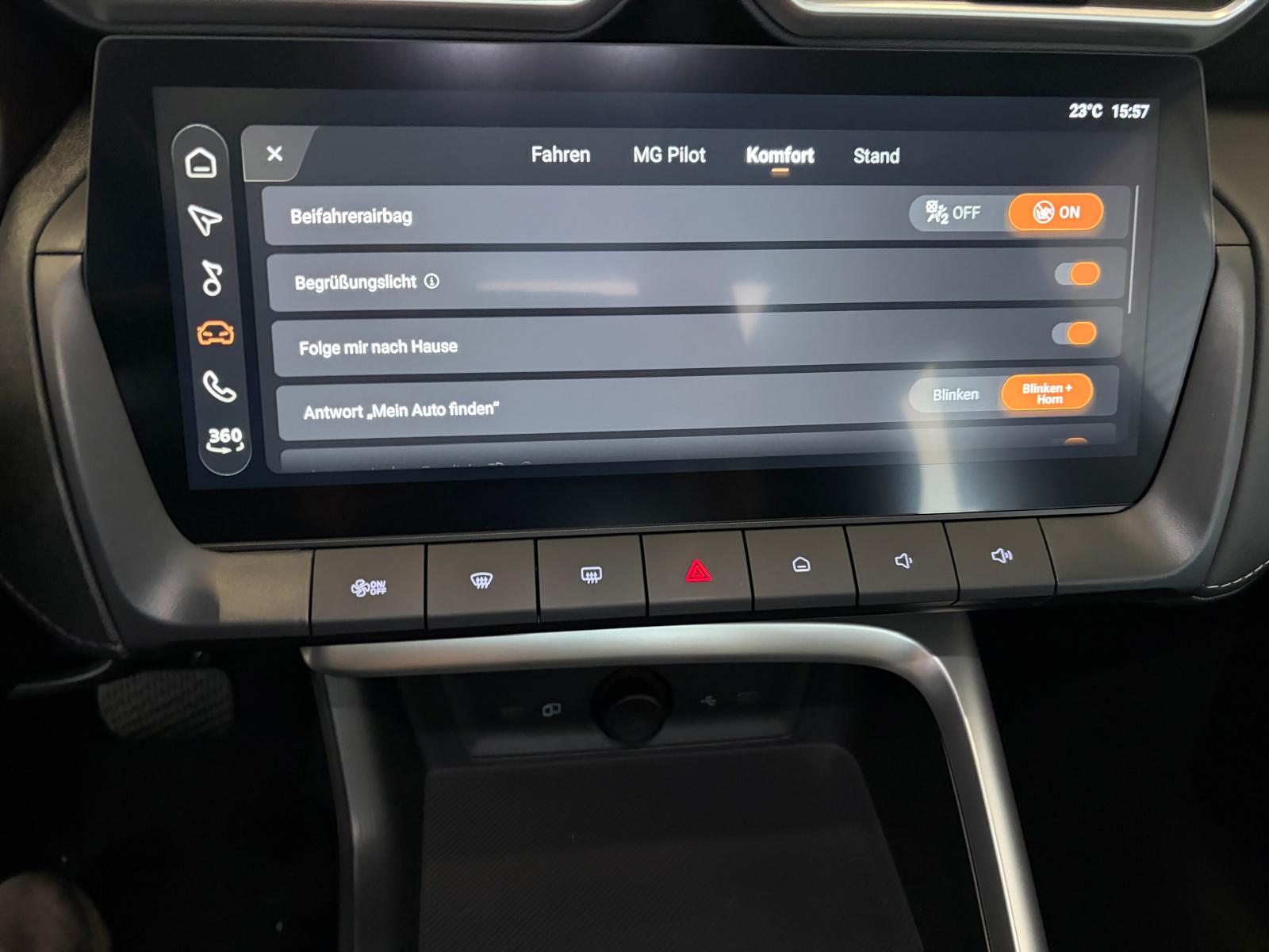 MG ZS 1.5 Hybrid+ Luxury-image-13