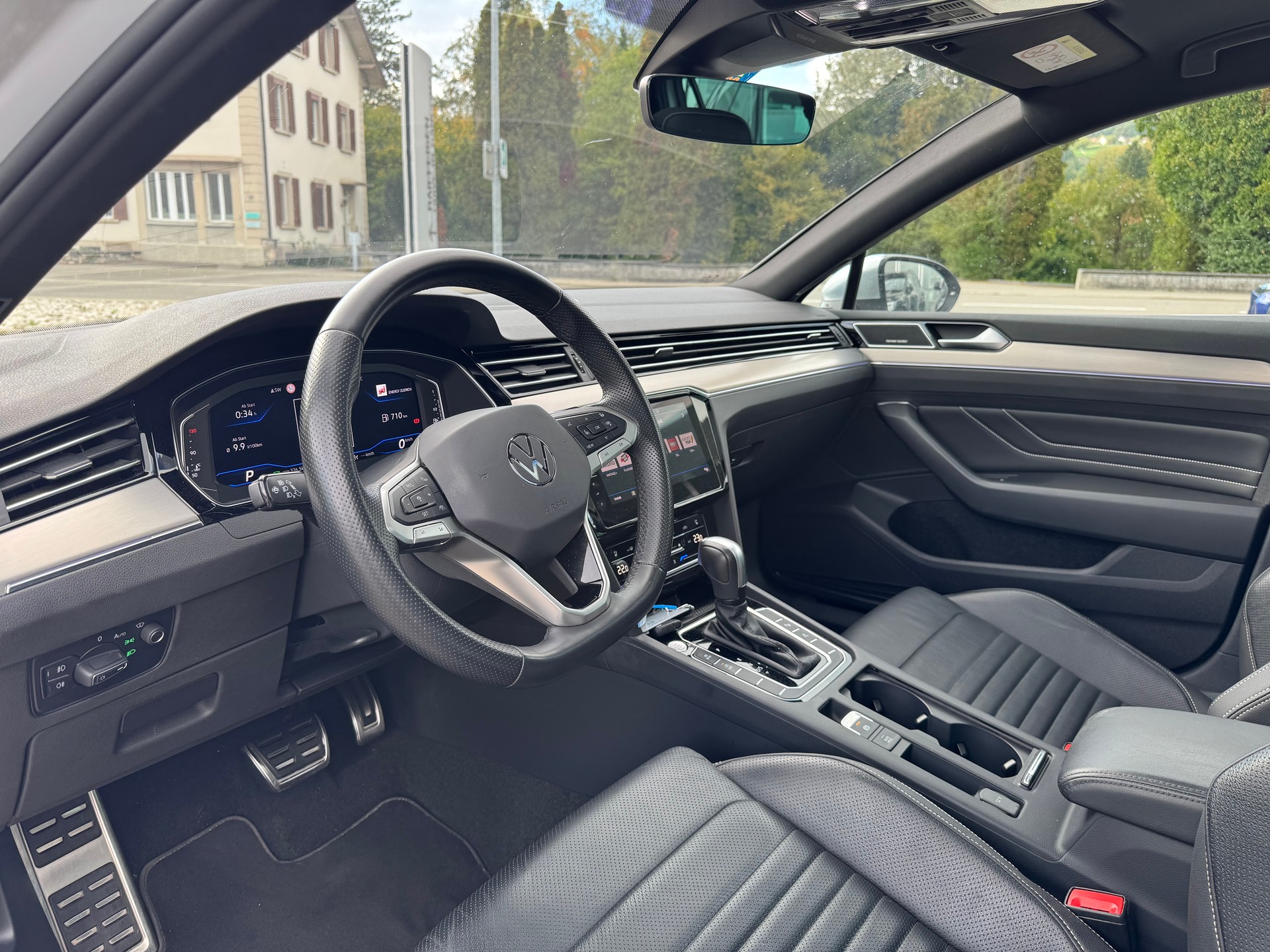 VW Passat Alltrack 2.0 TDI 4Motion DSG-image-13