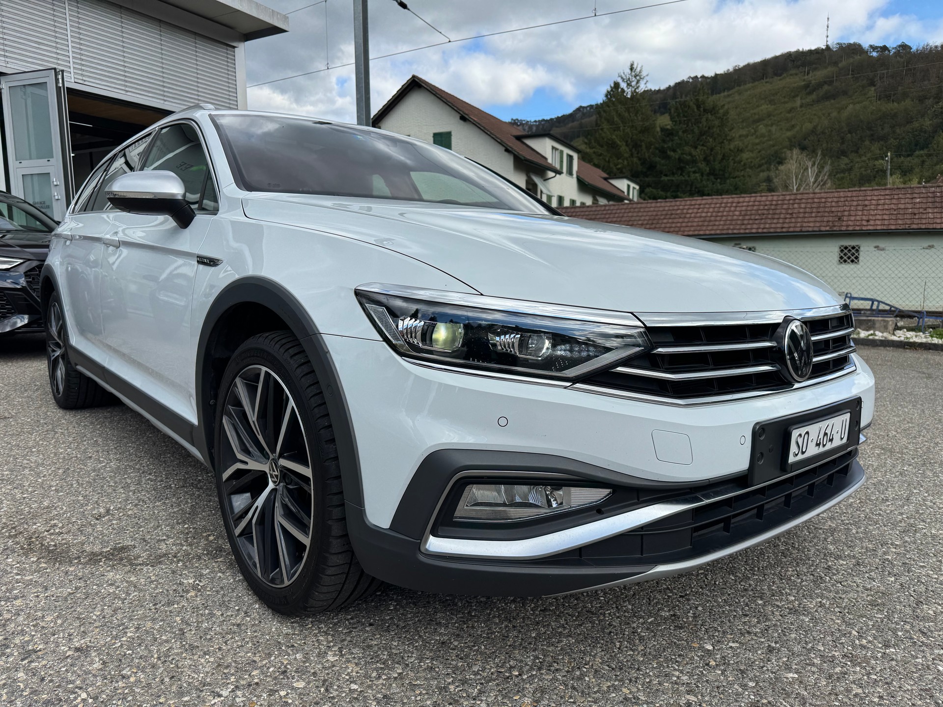 VW Passat Alltrack 2.0 TDI 4Motion DSG-image-4