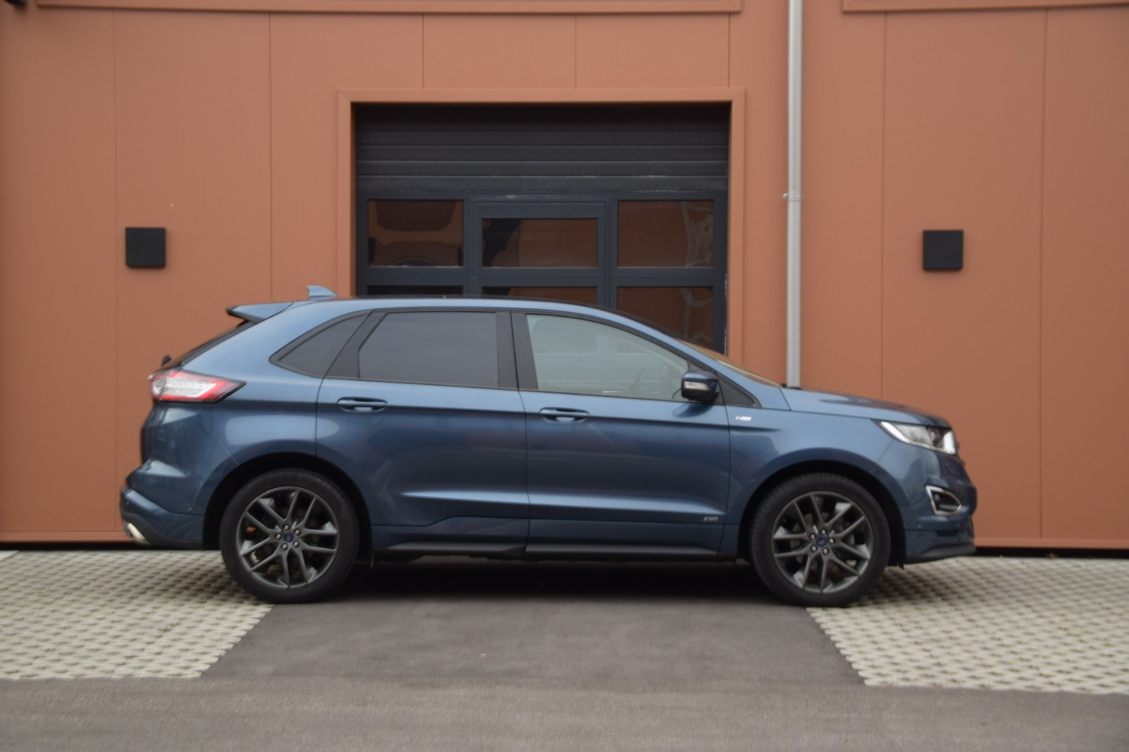 FORD Edge 2.0 TDCi ST-Line 4WD PowerShift-image-4