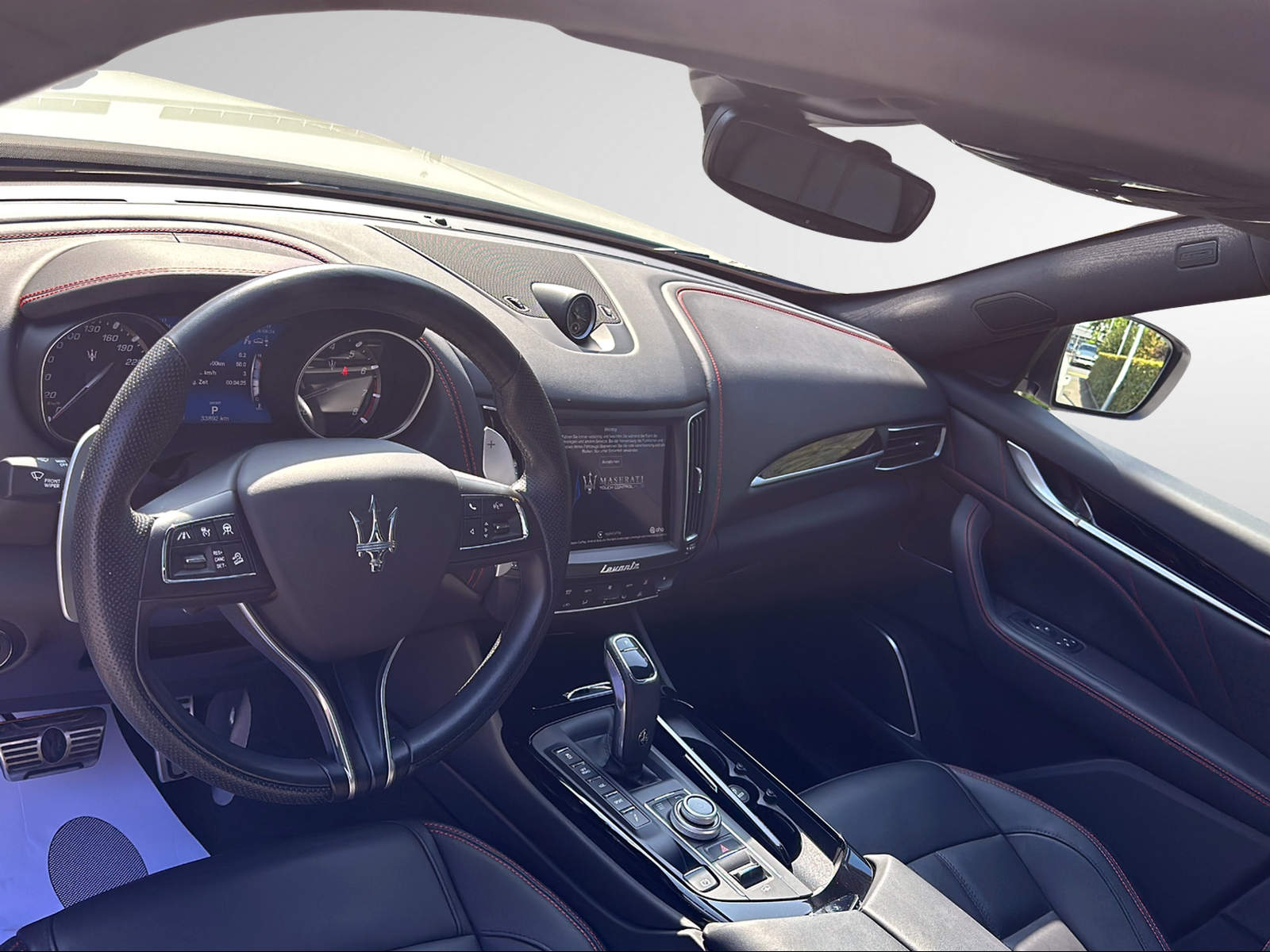 MASERATI Levante 3.0 V6 GranSport Automatica-image-9
