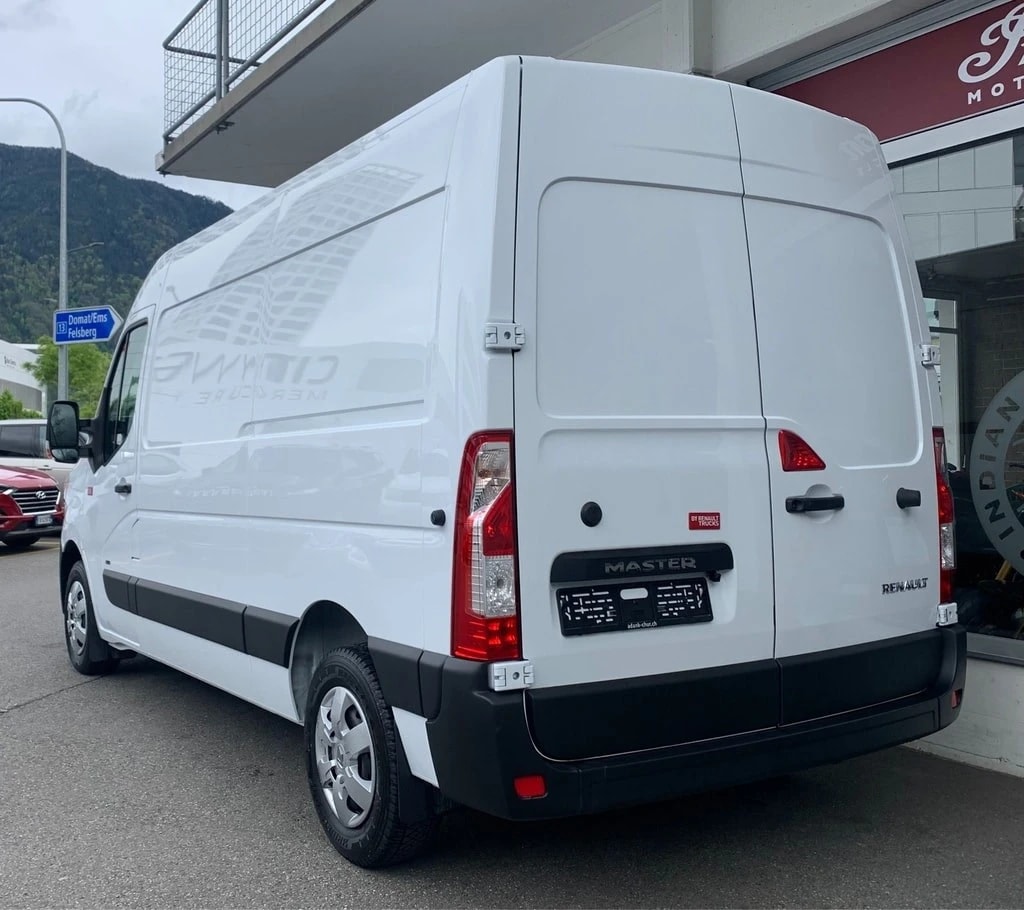 RENAULT Master Z.E. 33 R75 L2H2-image-4