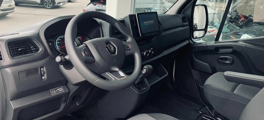 RENAULT Master Z.E. 33 R75 L2H2-image-7