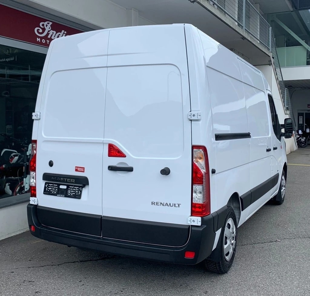 RENAULT Master Z.E. 33 R75 L2H2-image-5