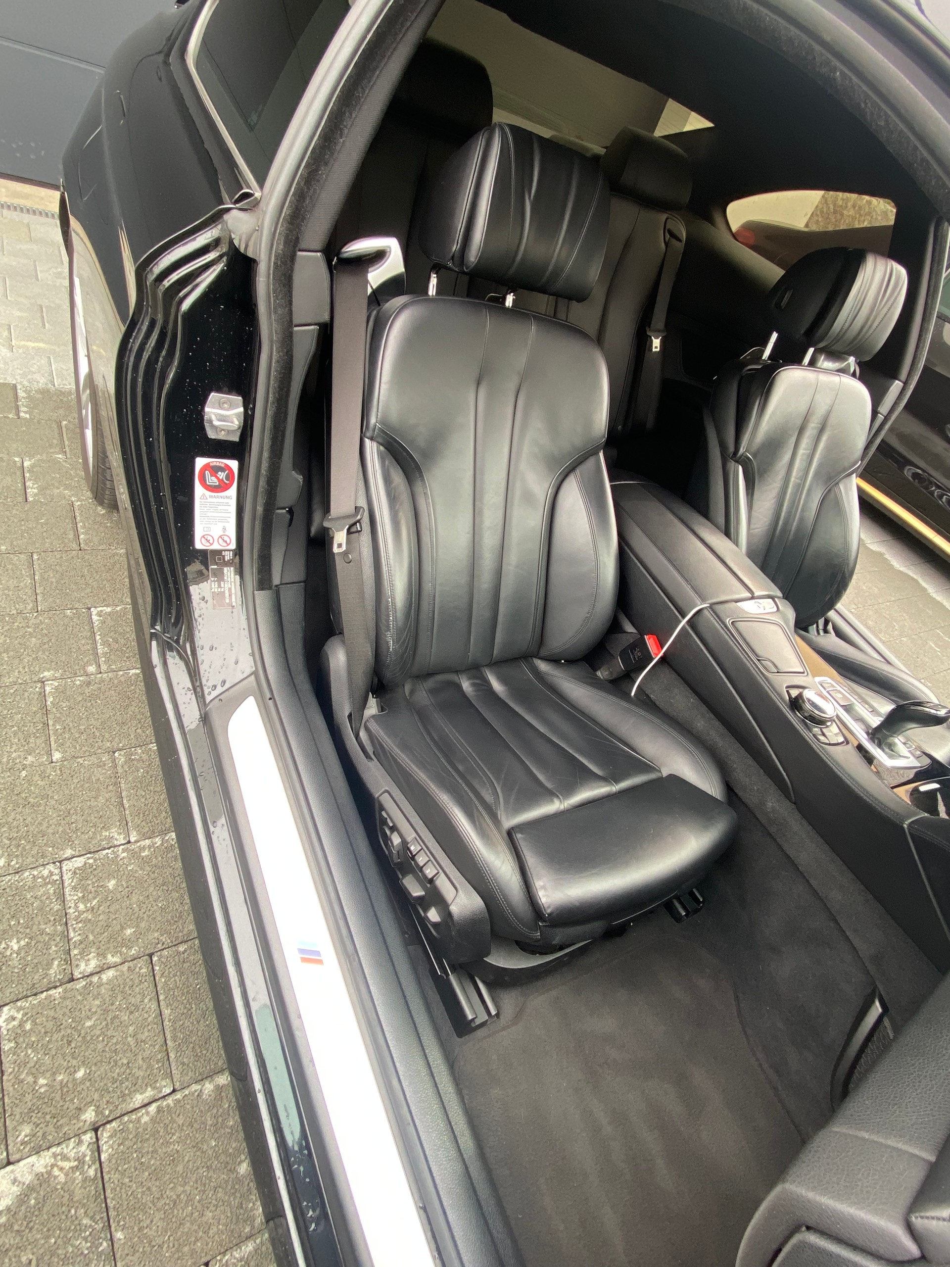 BMW 650i Coupé xDrive-image-14