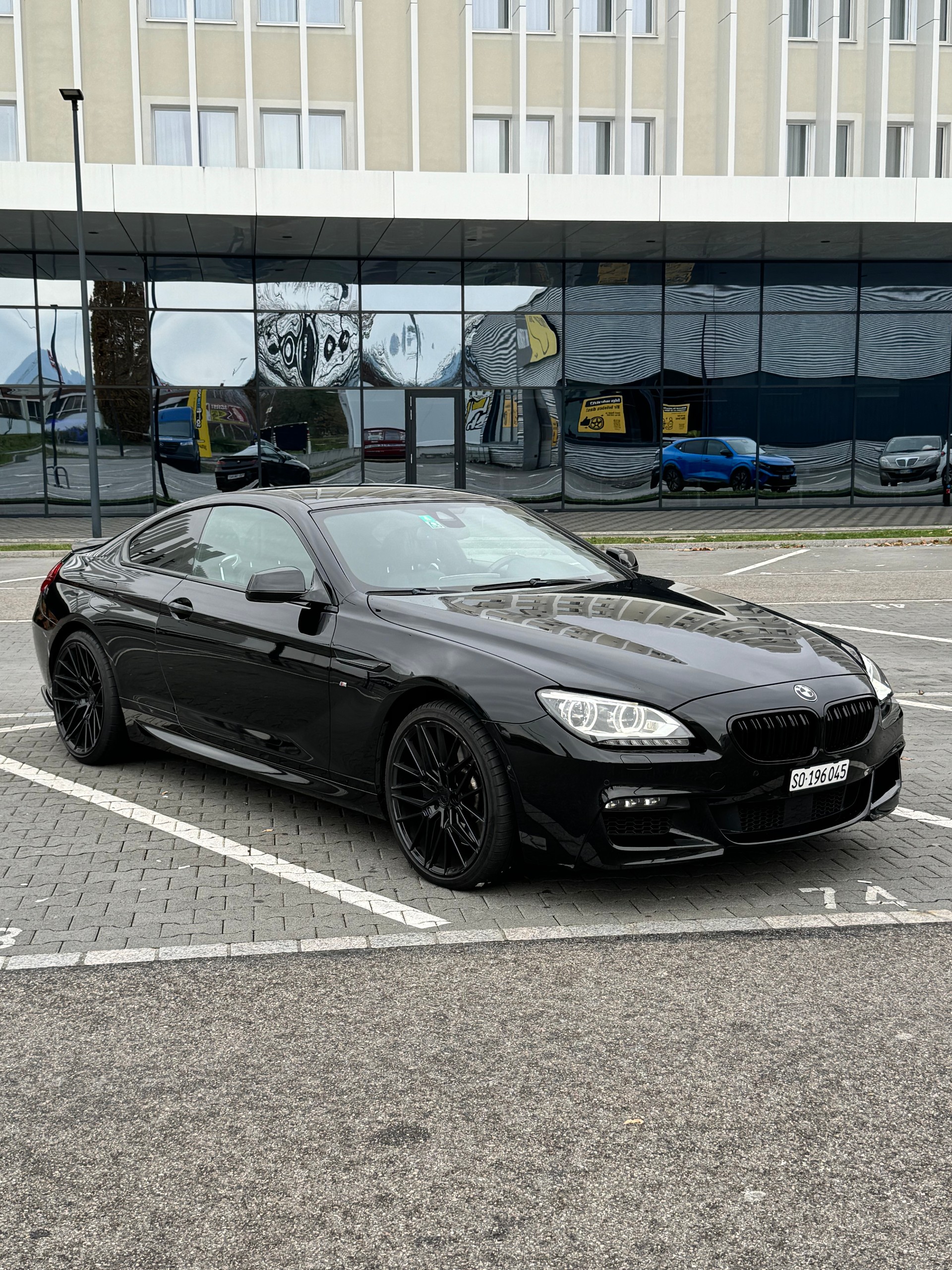 BMW 650i Coupé xDrive-image-6