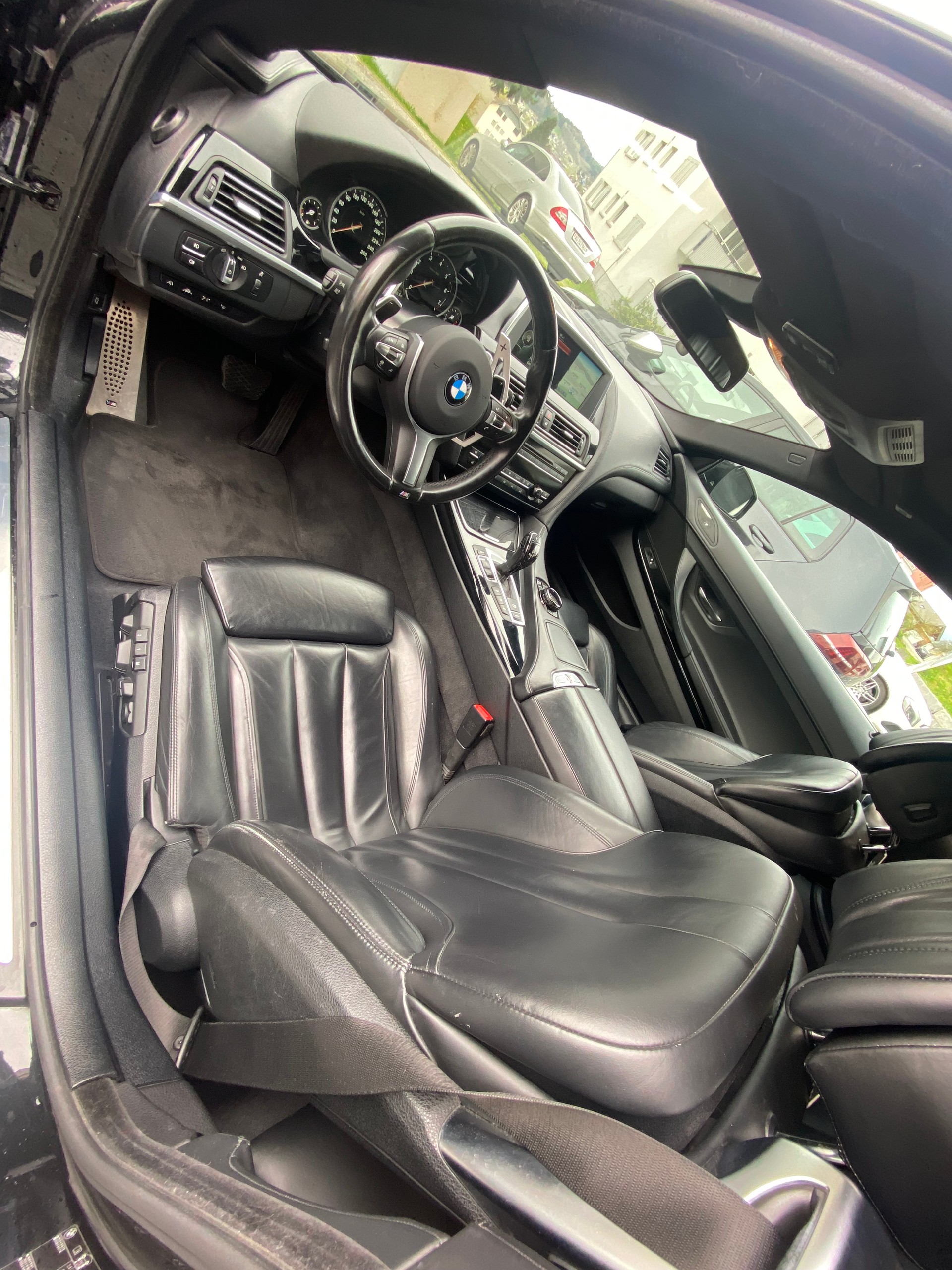 BMW 650i Coupé xDrive-image-12
