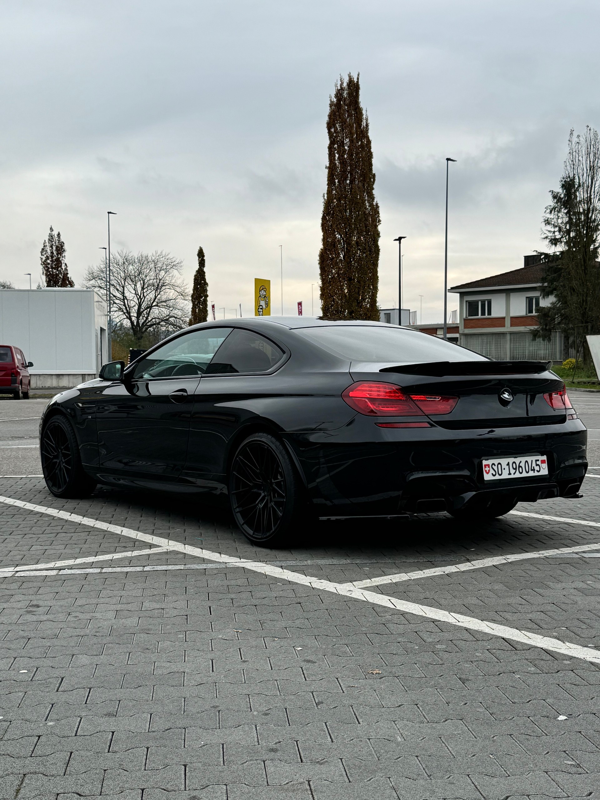 BMW 650i Coupé xDrive-image-8
