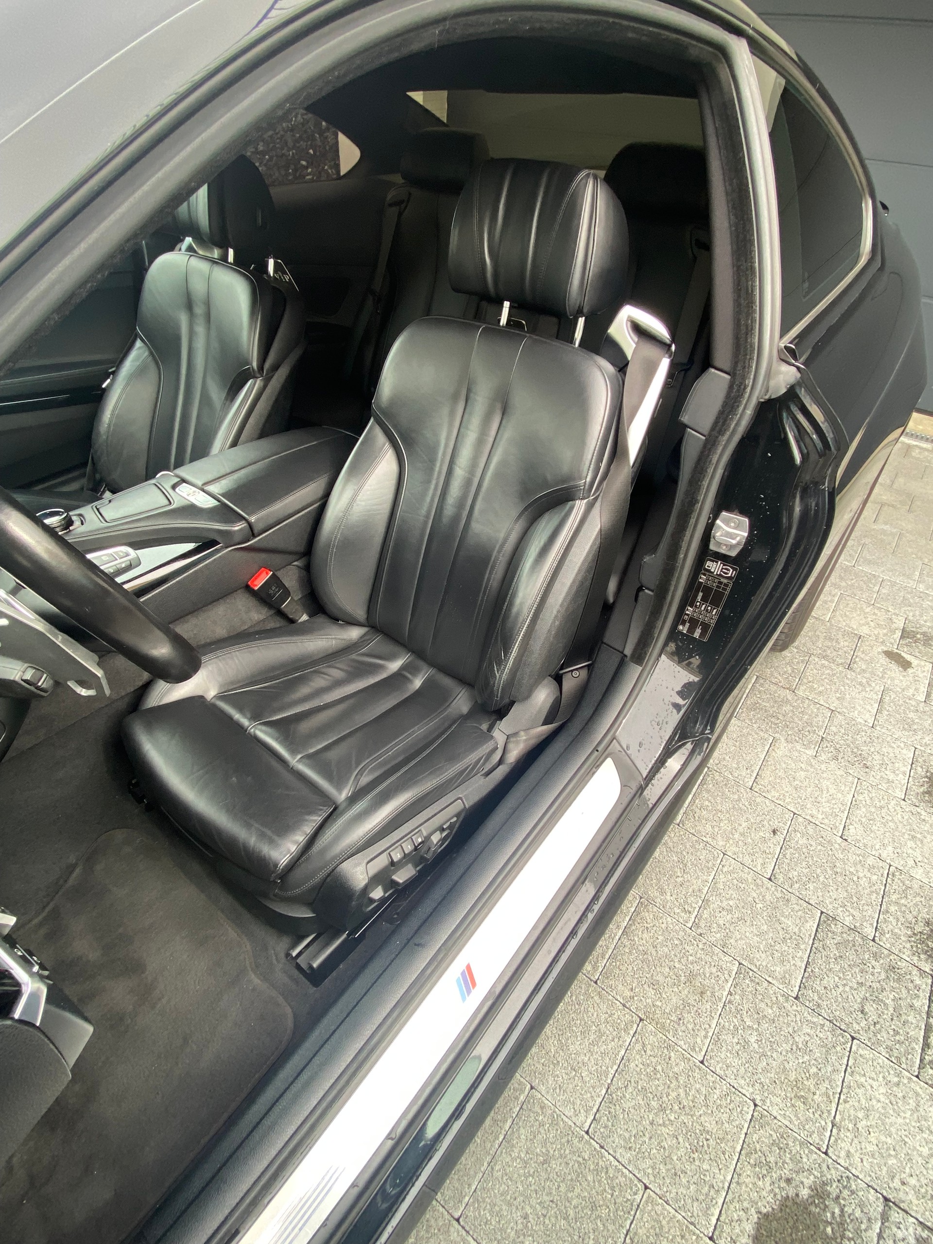 BMW 650i Coupé xDrive-image-13
