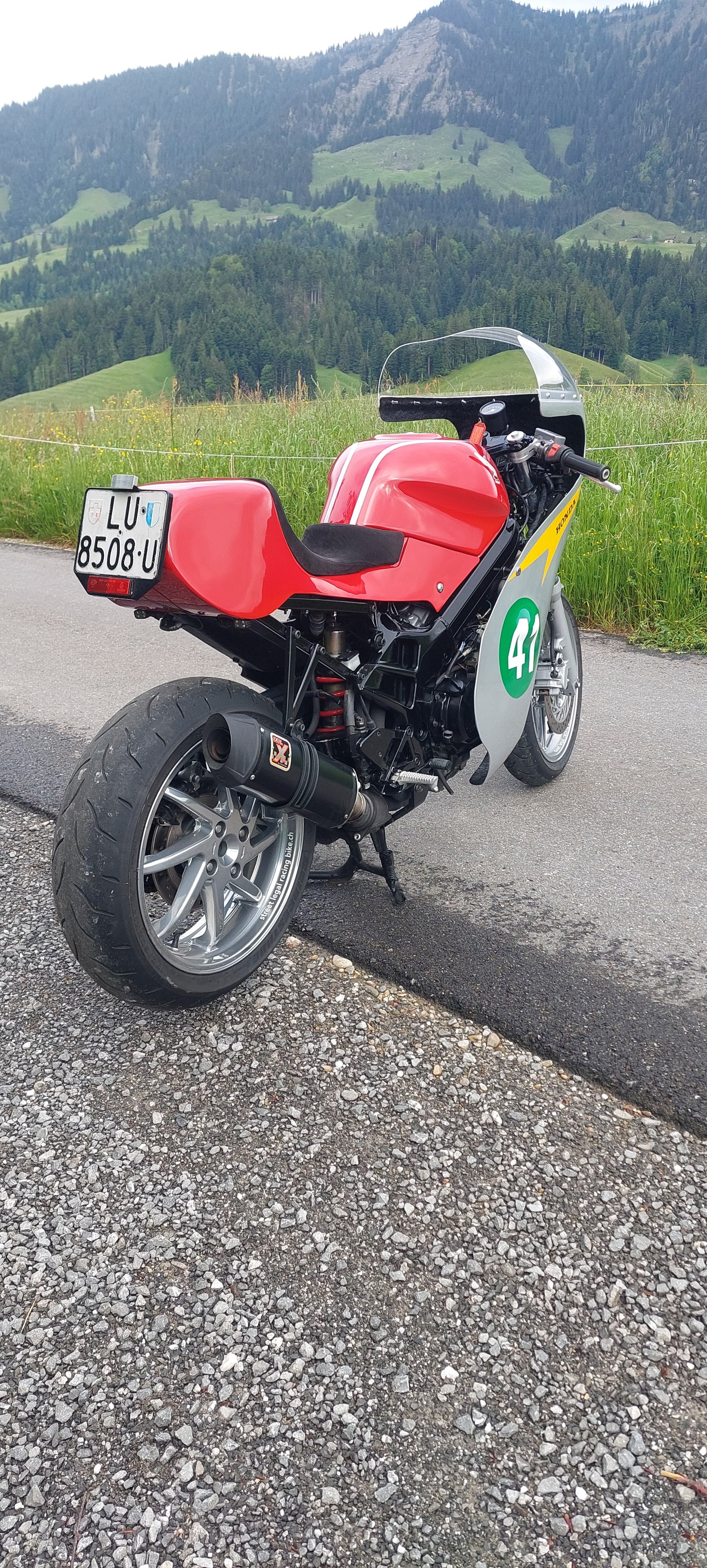 HONDA VFR 750 F L-image-2