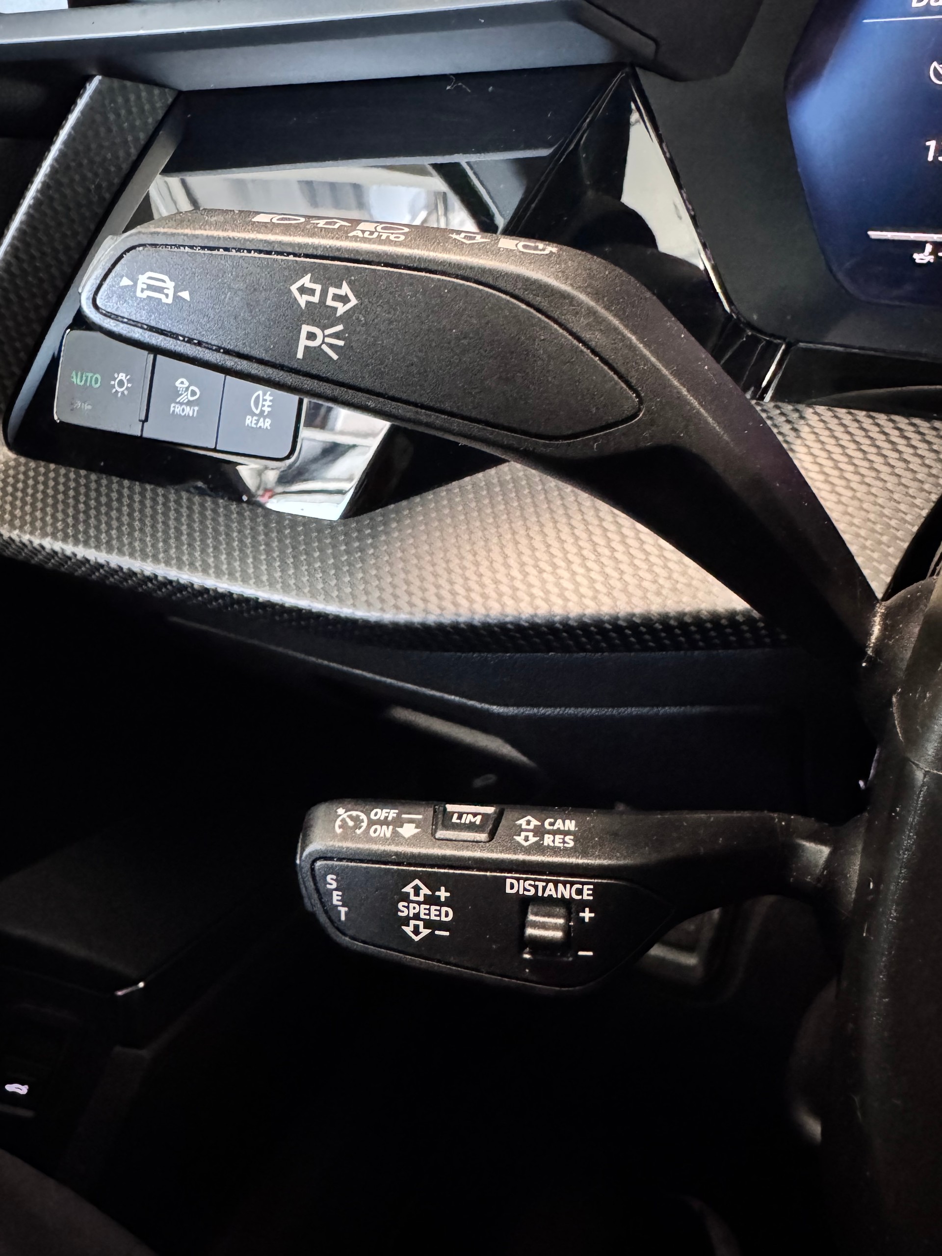 AUDI RS3 Sportback 2.5 TSI quattro S-tronic-image-16