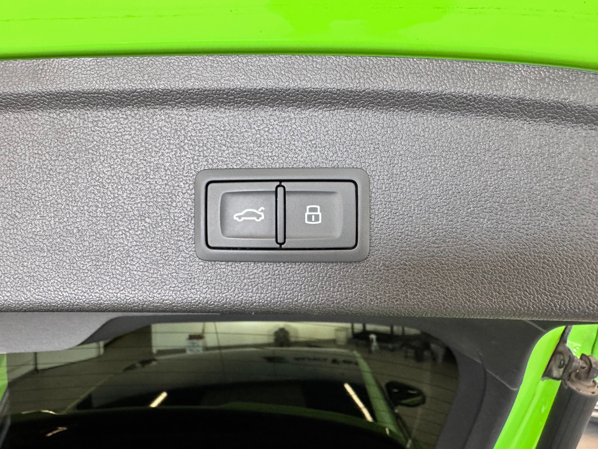 AUDI RS3 Sportback 2.5 TSI quattro S-tronic-image-22