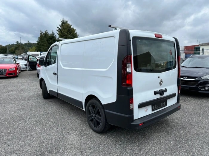 RENAULT Trafic 2.0 dCi 120 3.0t Access L1H1-image-4