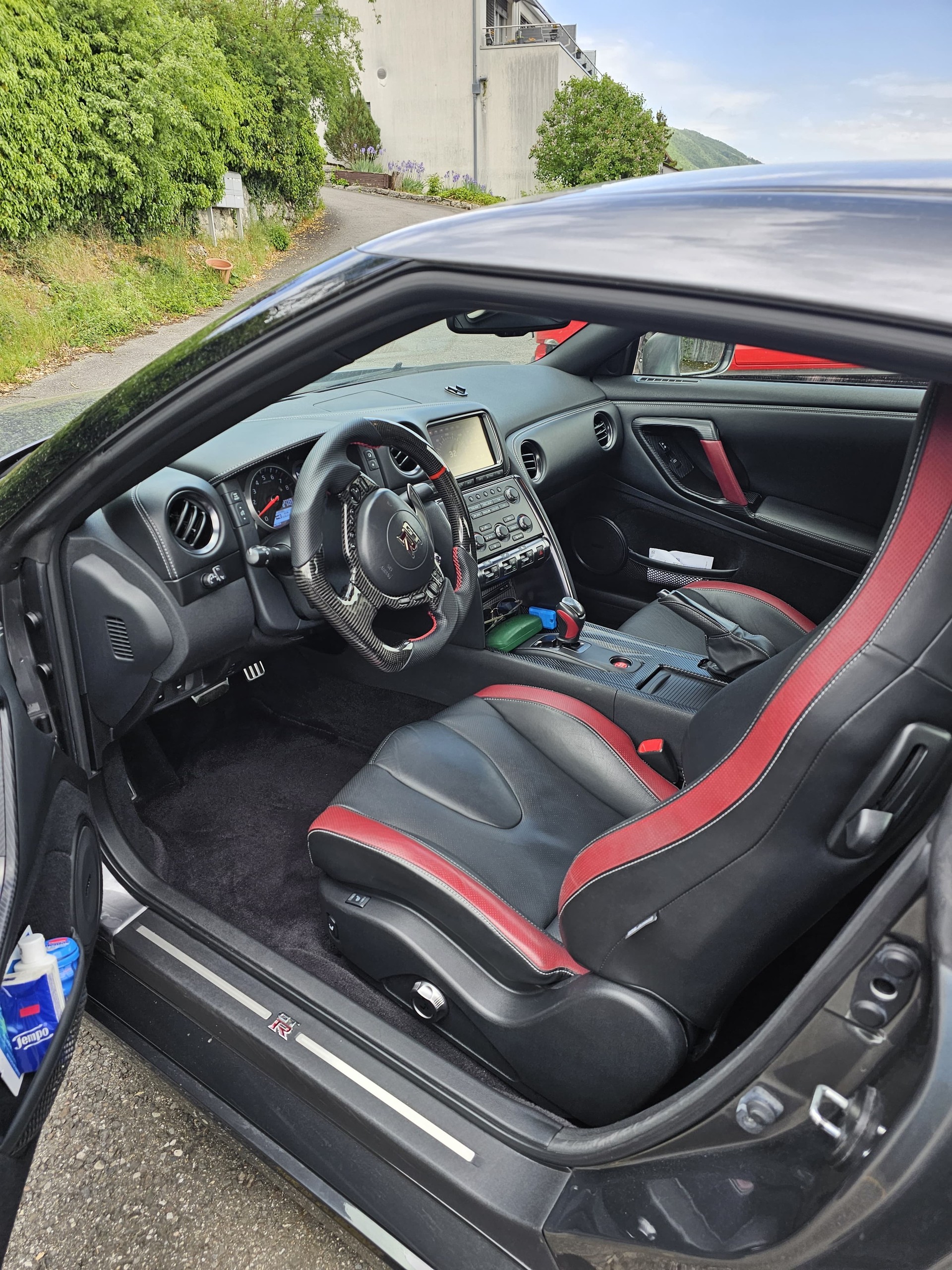 NISSAN GT-R 3.8 V6 Biturbo Black Edition-image-18