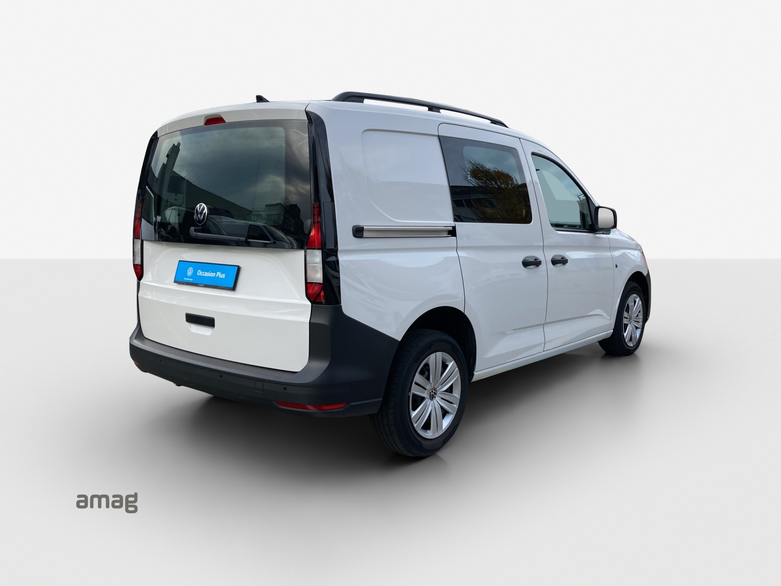 VW Caddy Cargo 2.0TDI-image-4