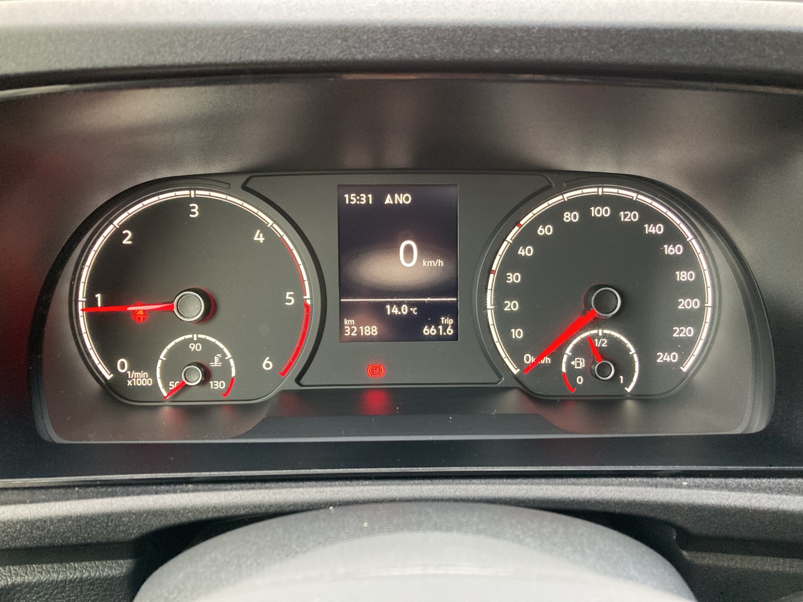 VW Caddy Cargo 2.0TDI-image-13