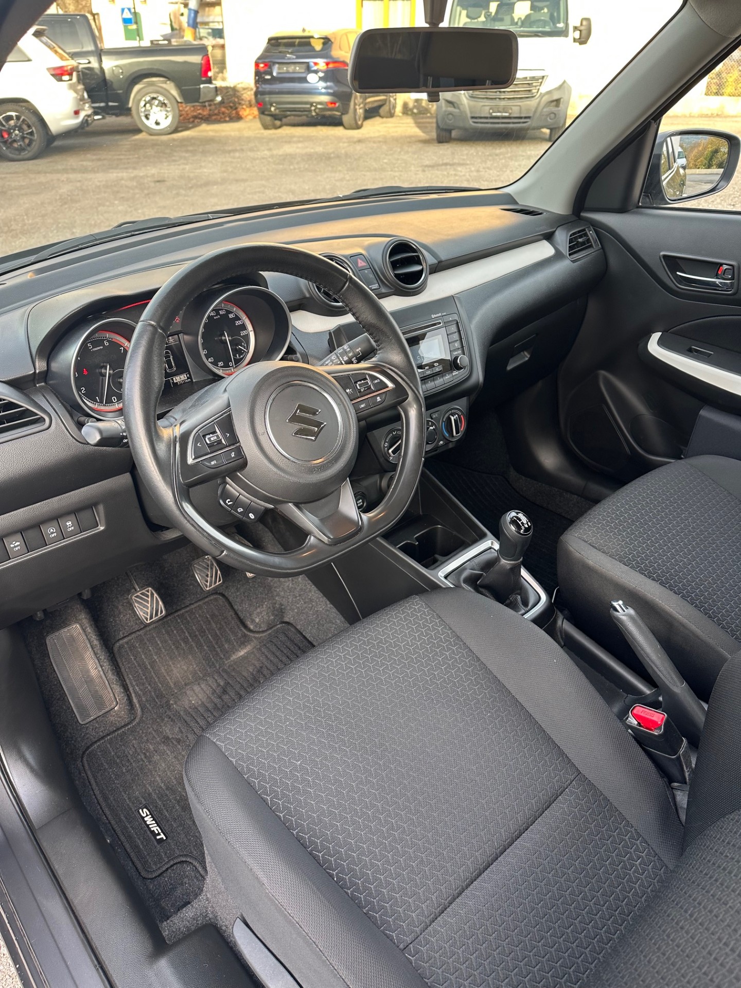 SUZUKI Swift 1.2 Compact + Hybrid-image-2