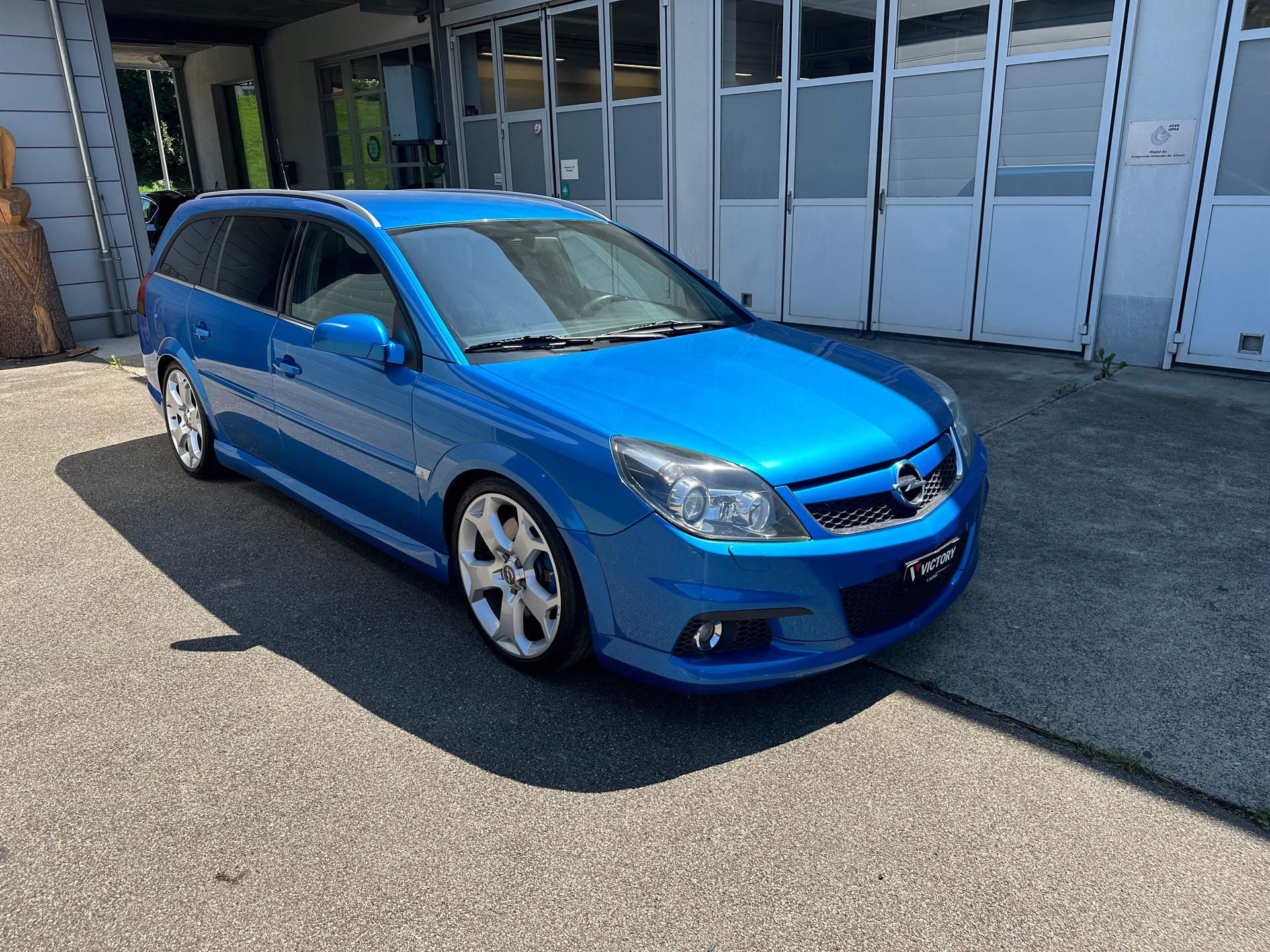 OPEL Vectra Caravan 2.8 Turbo V6 OPC-image-7