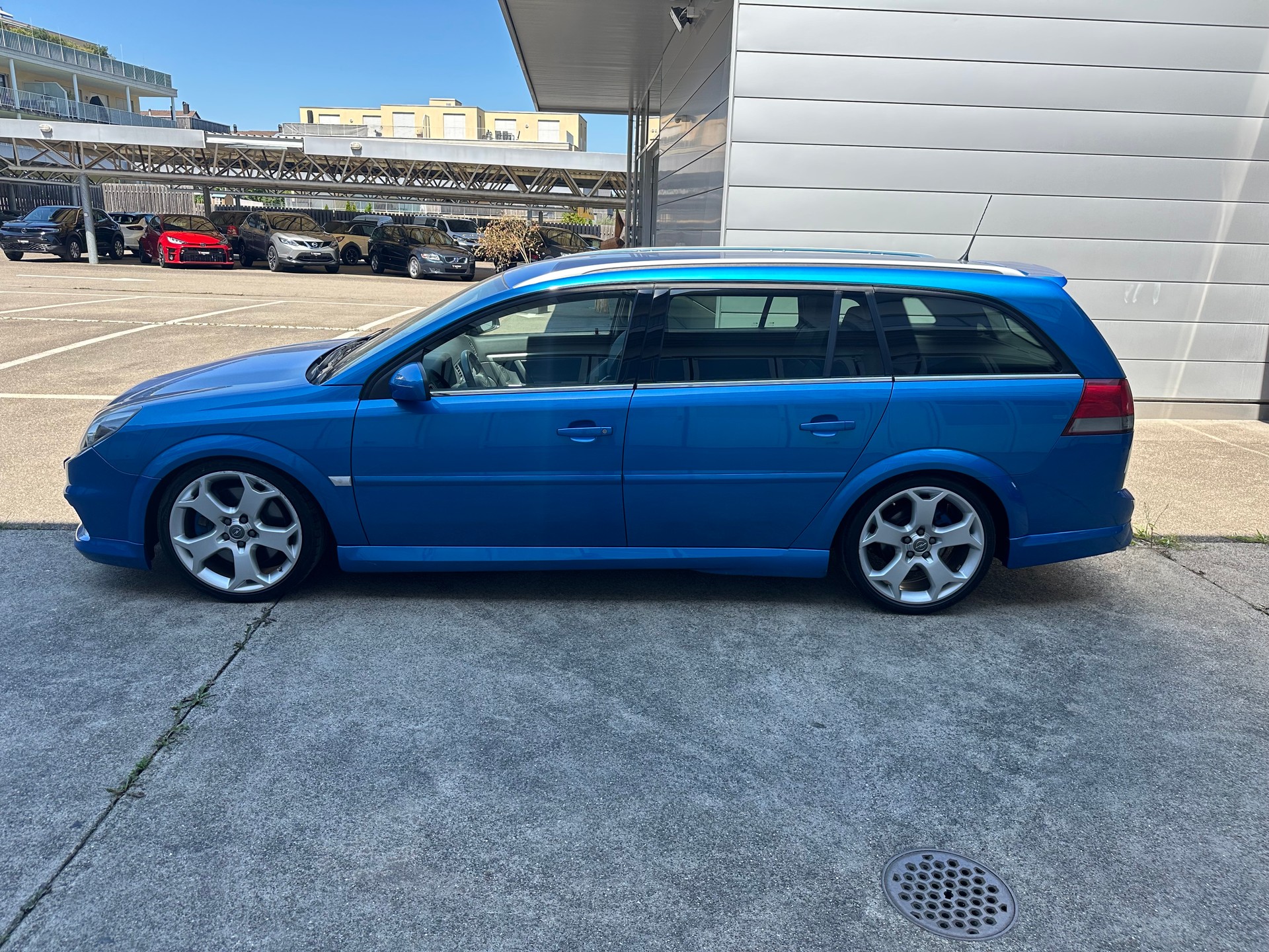OPEL Vectra Caravan 2.8 Turbo V6 OPC-image-1