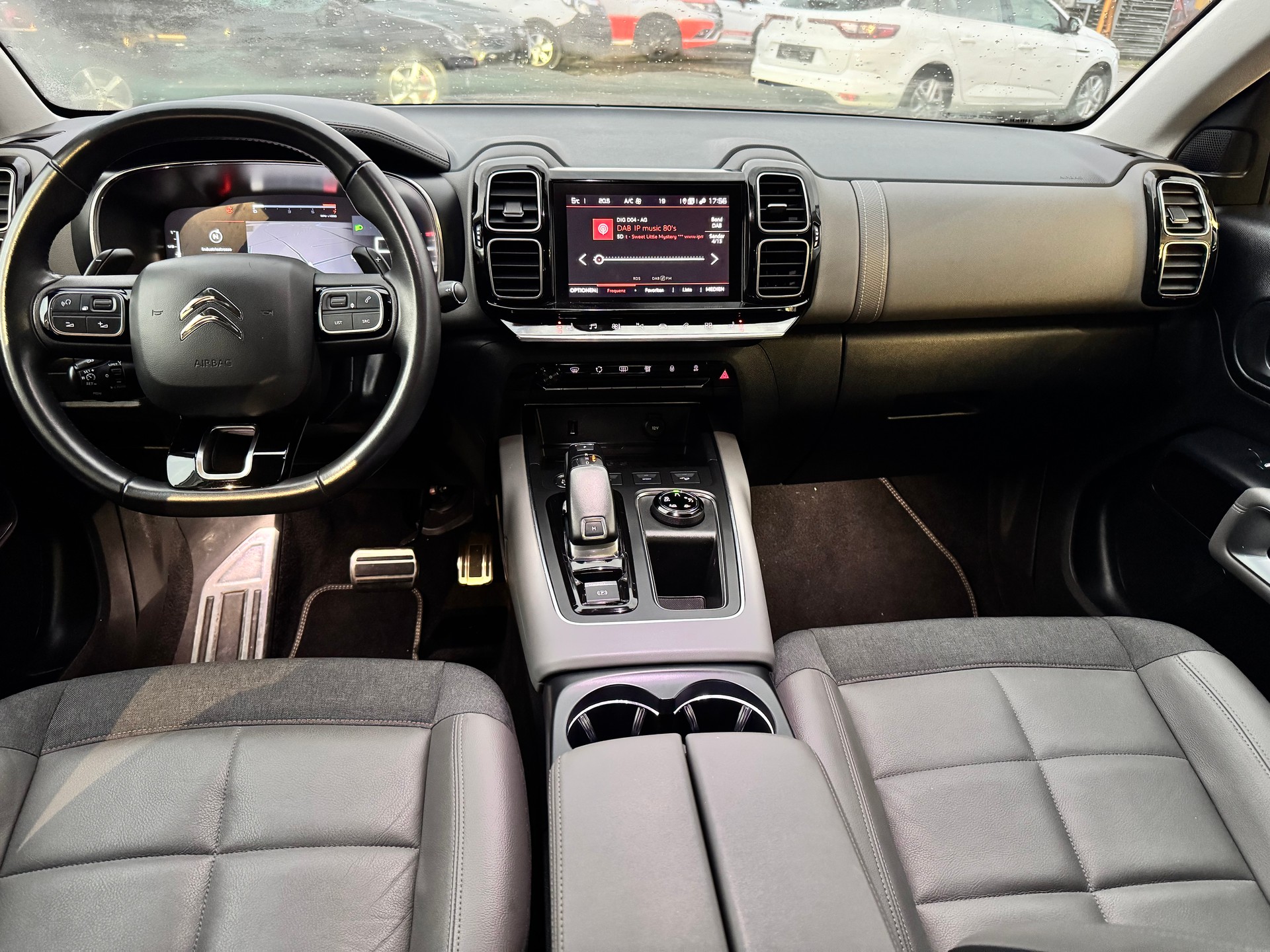 CITROEN C5 Aircross 1.5 BlueHD Feel EAT8-image-4
