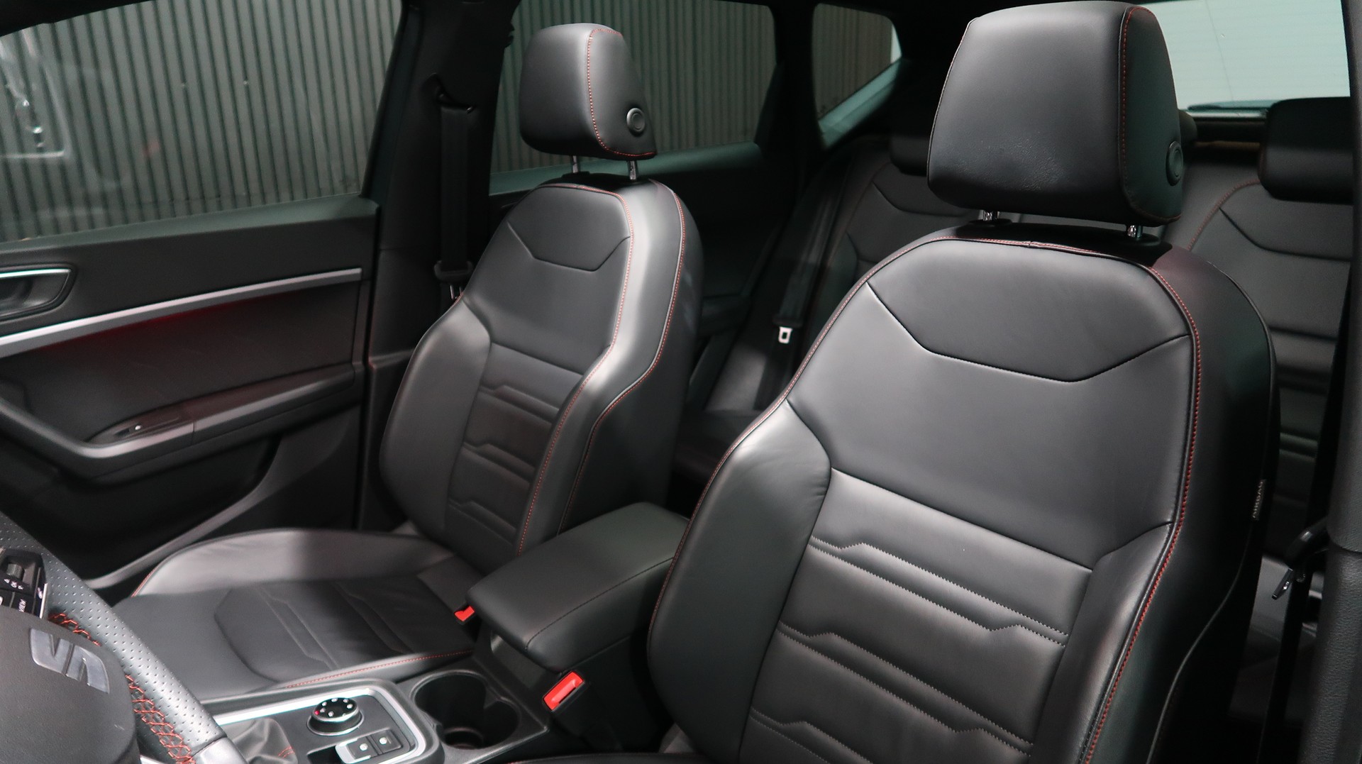 SEAT Ateca 2.0 TDI CR Hola FR DSG 4Drive / CH / MFK / GARANTIE-image-16