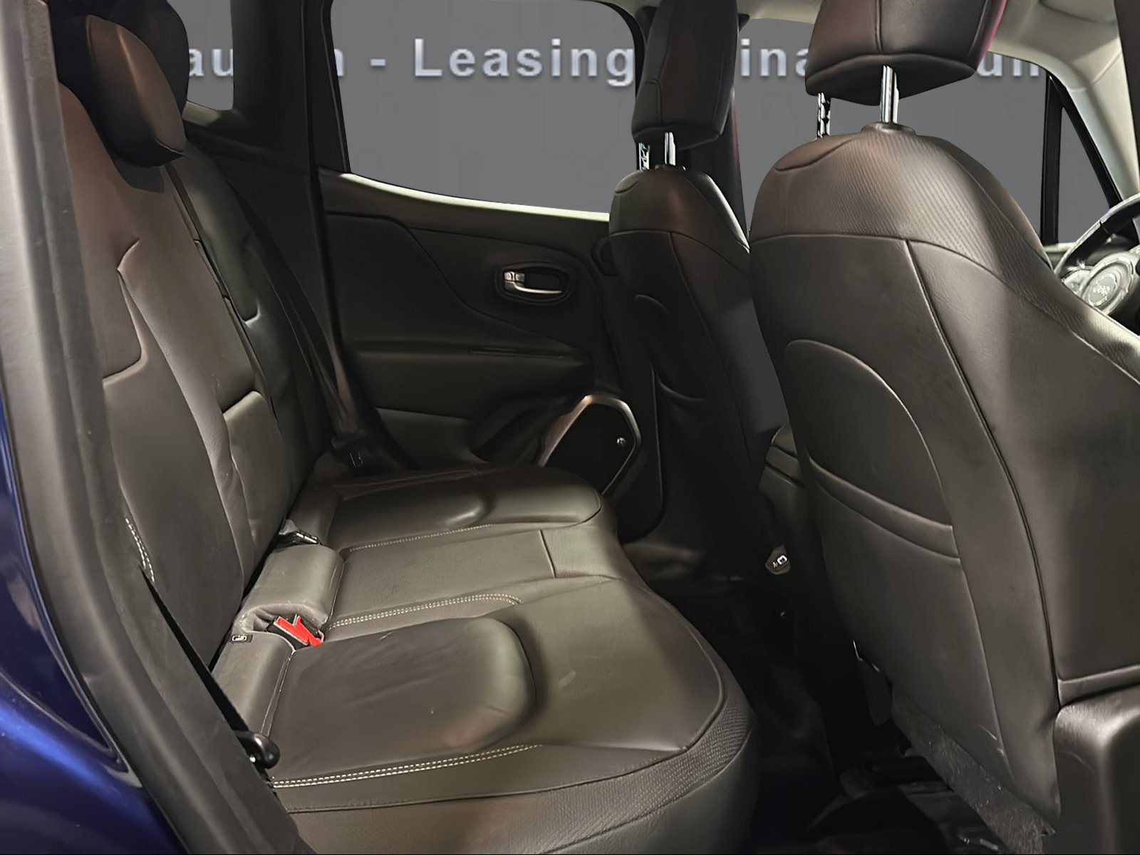 JEEP Renegade 1.3 Turbo Limited AWD-image-12