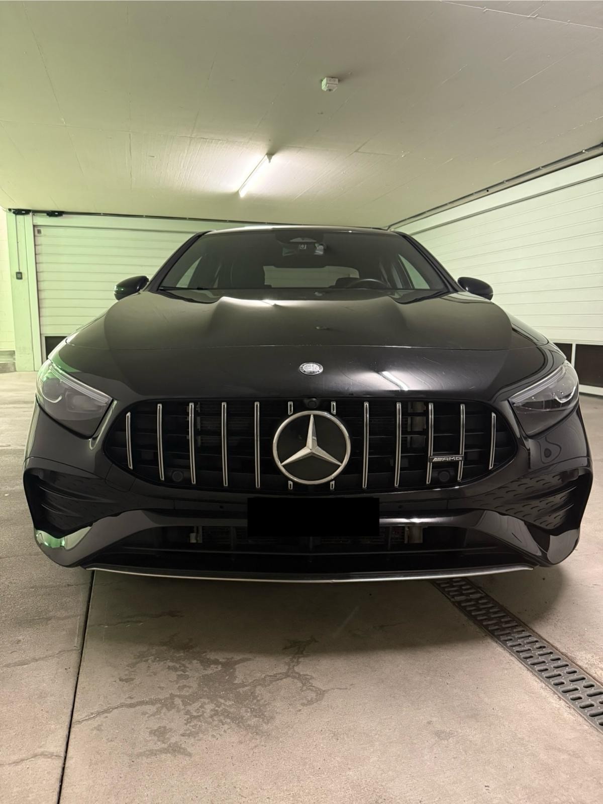 MERCEDES-BENZ A AMG 35 4Matic+ 8G-DCT-image-1