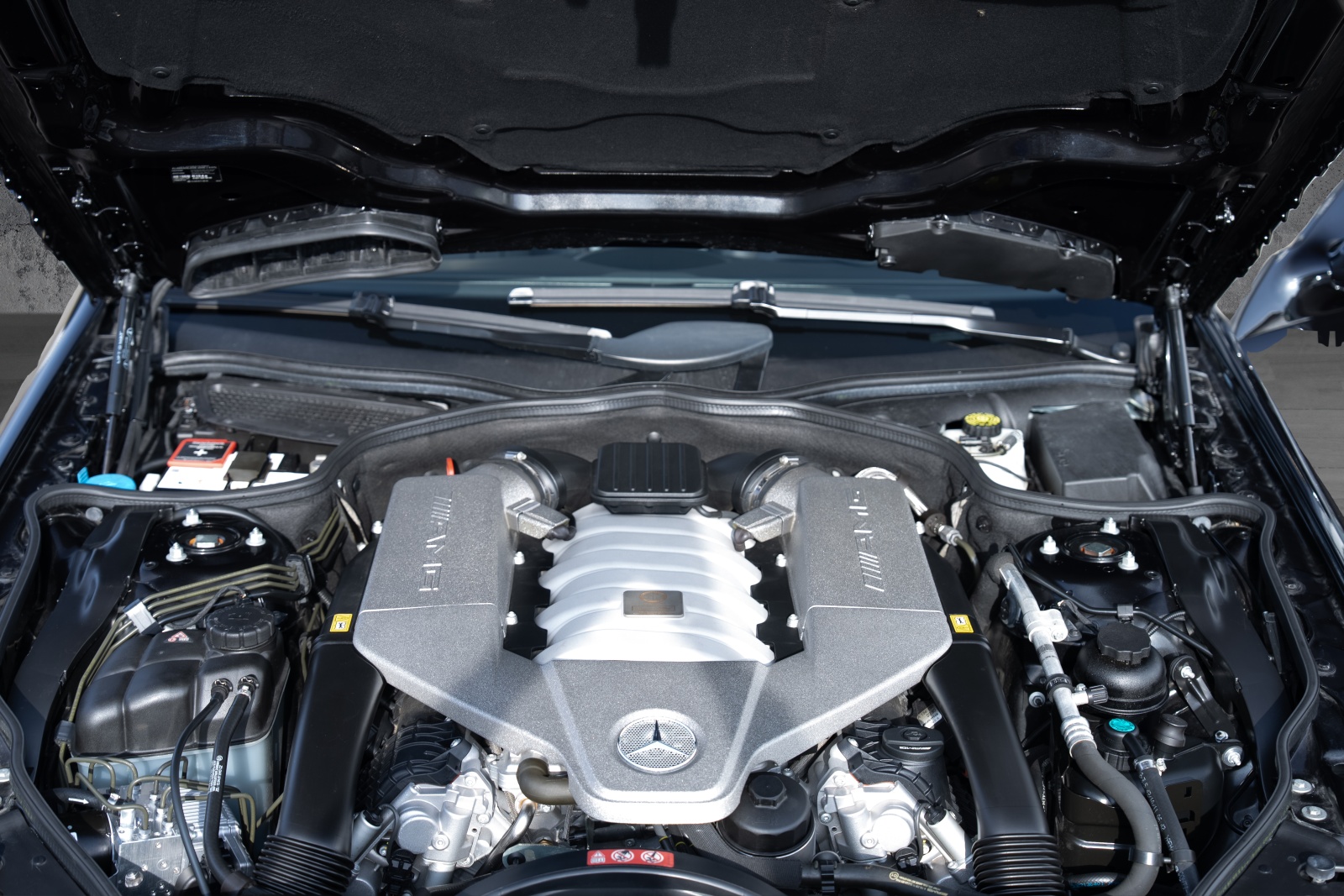MERCEDES-BENZ SL 63 V8 AMG Cabriolet-image-5