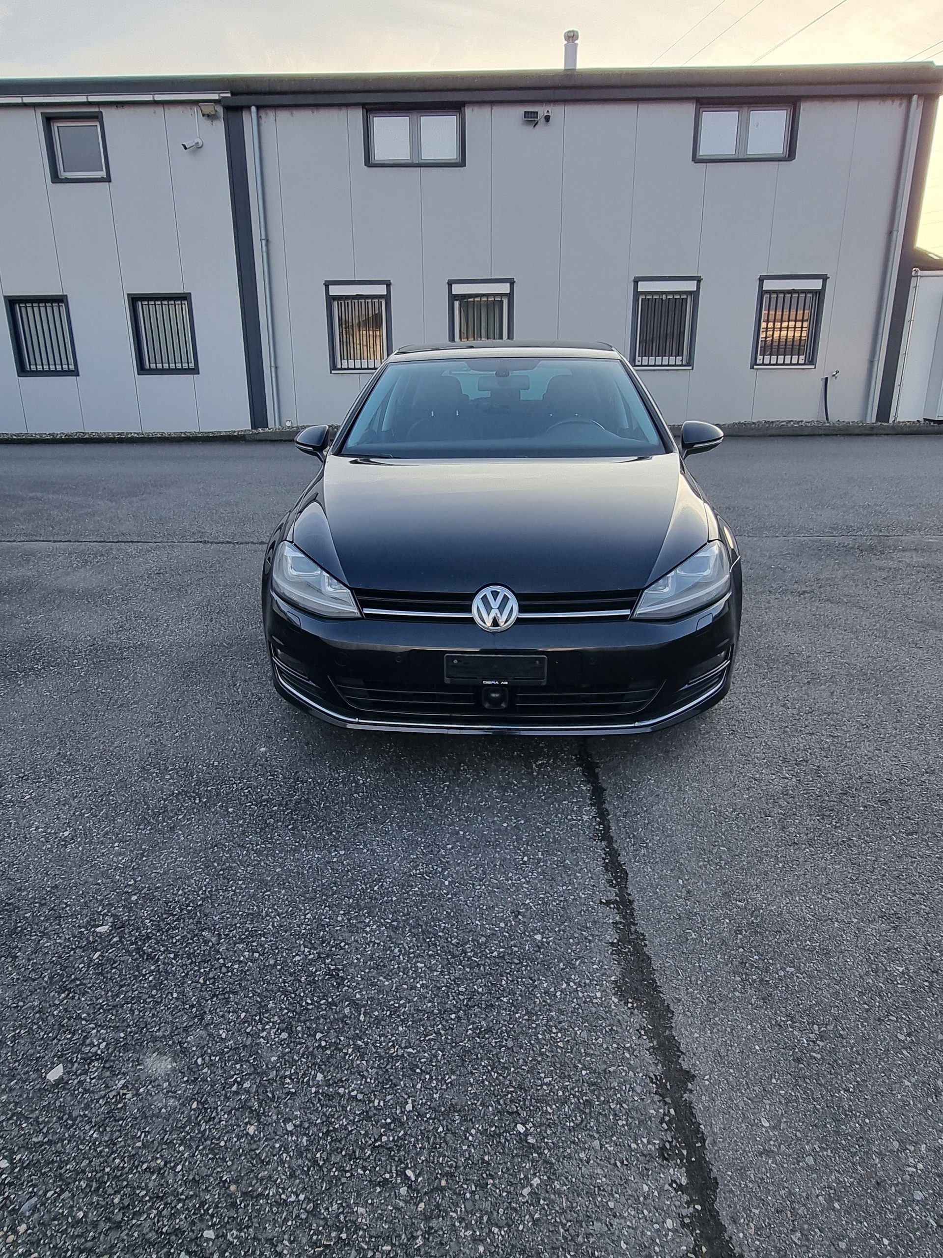 VW Golf 1.4 TSI Highline DSG-image-1