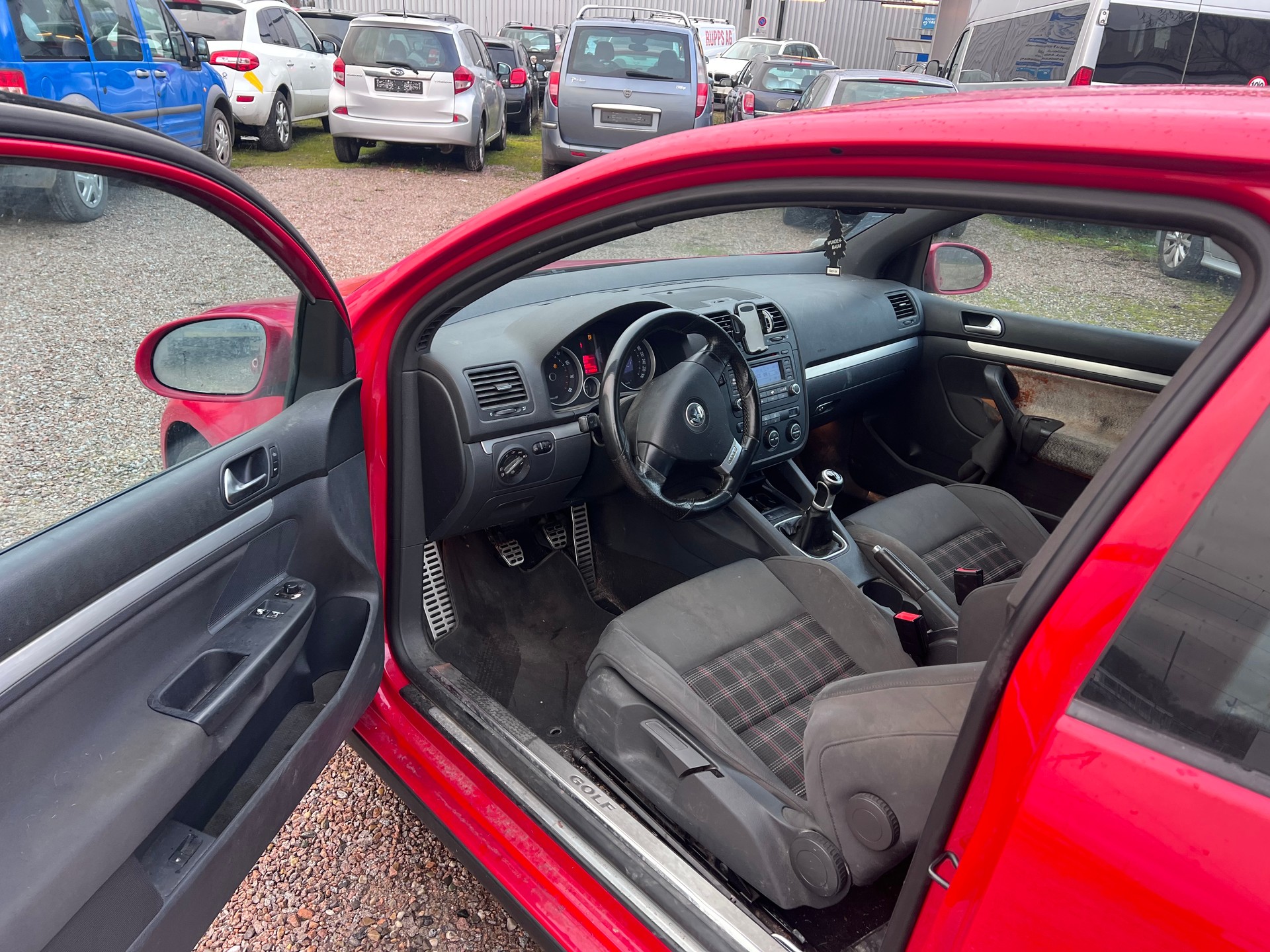 VW Golf 2.0 TFSI GTI-image-11