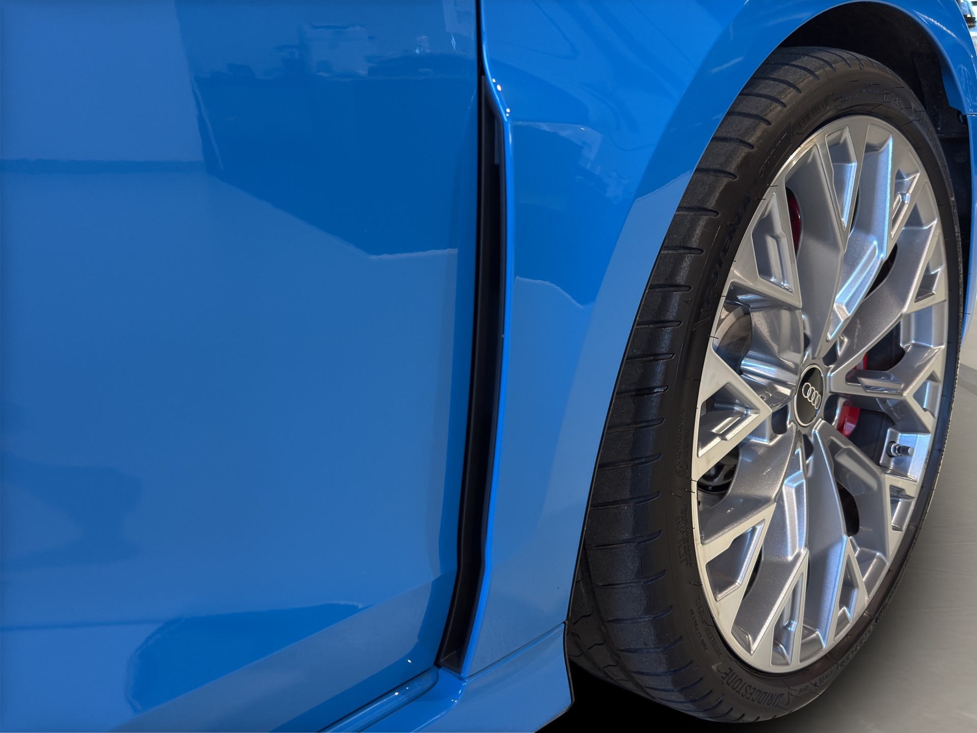 AUDI RS3 Sportback 2.5 TSI quattro S-tronic-image-25