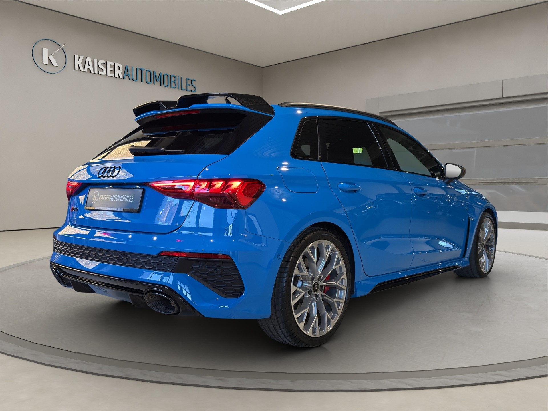 AUDI RS3 Sportback 2.5 TSI quattro S-tronic-showroom-element-3