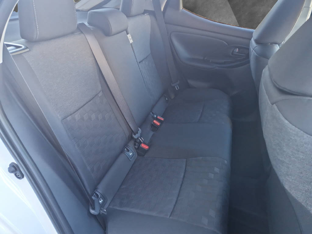 TOYOTA Yaris 1.5 VVT-i HSD Trend 47236/069-image-15