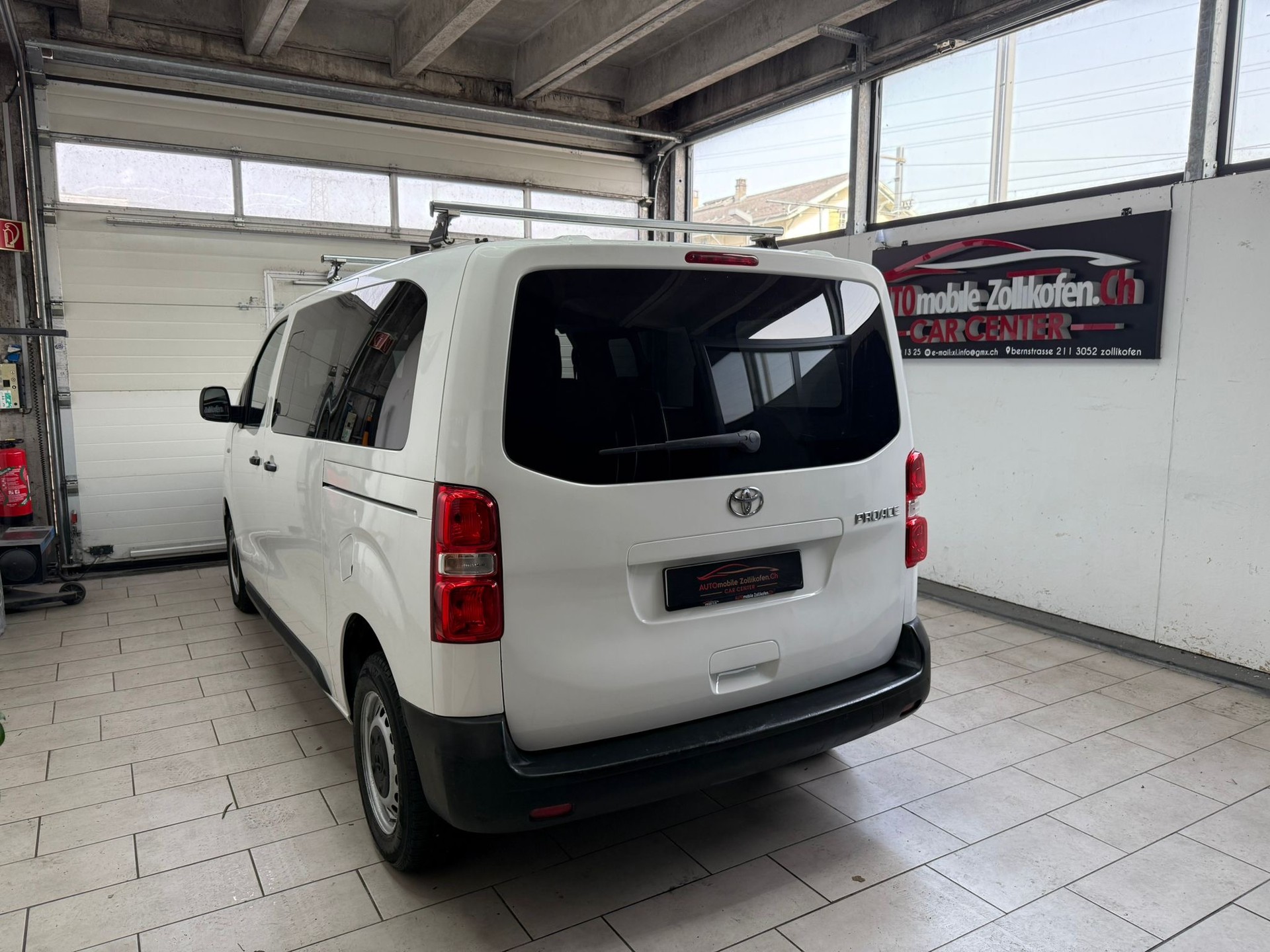 TOYOTA PROACE-image-3