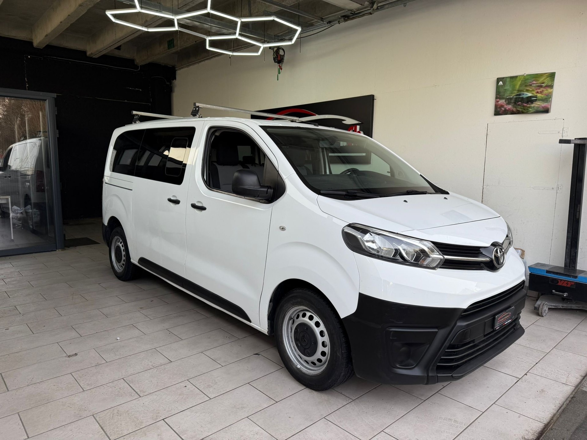 TOYOTA PROACE