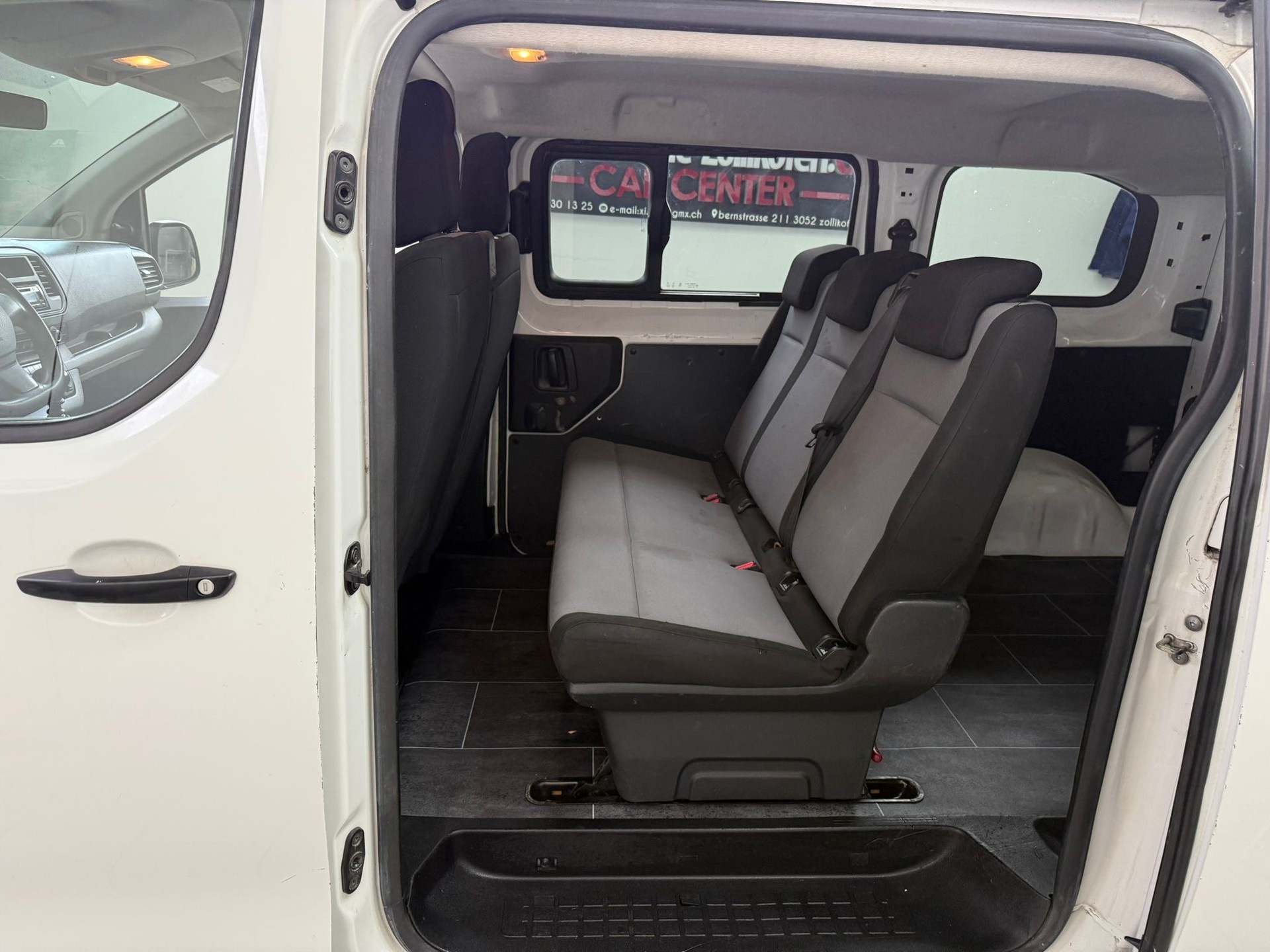 TOYOTA PROACE-image-7