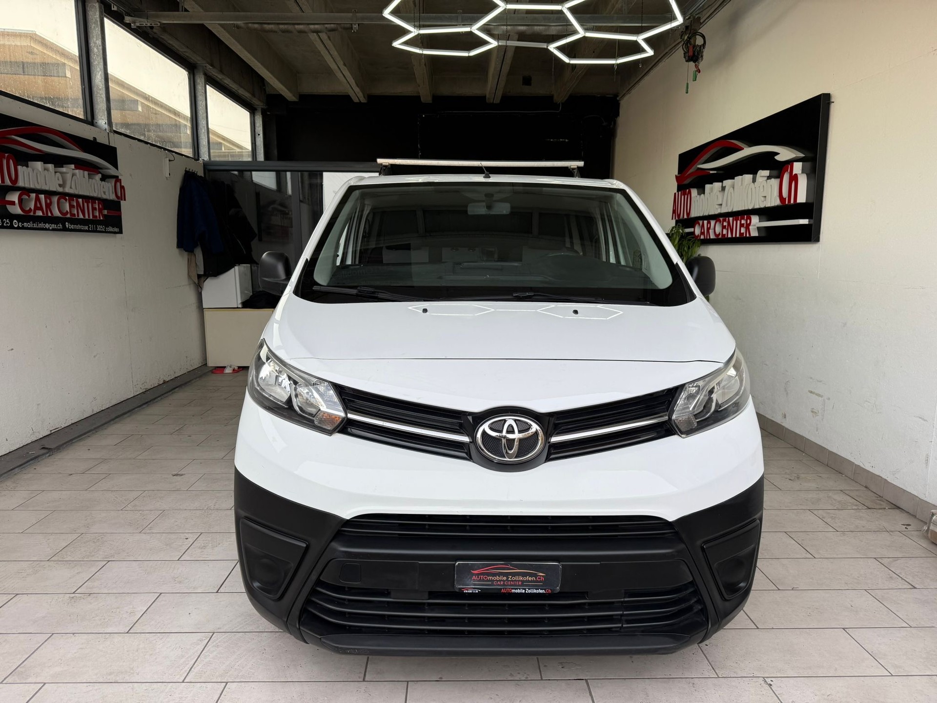 TOYOTA PROACE-image-5