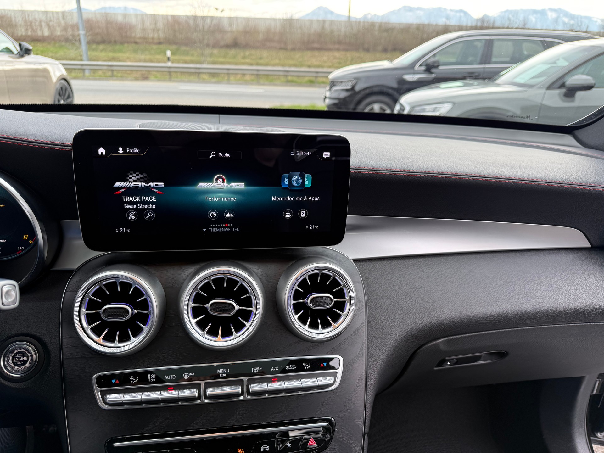 MERCEDES-BENZ GLC 43 AMG 4Matic 9G-Tronic-image-10