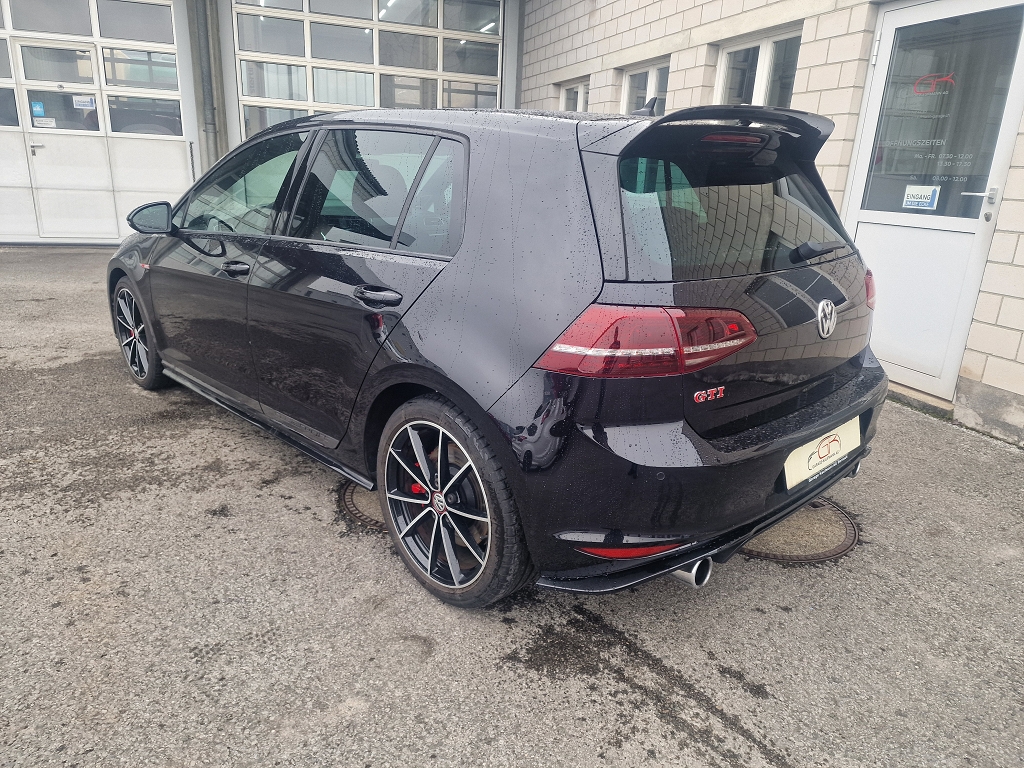 VW Golf VII 2.0 TSI GTI Clubsport DSG-image-6