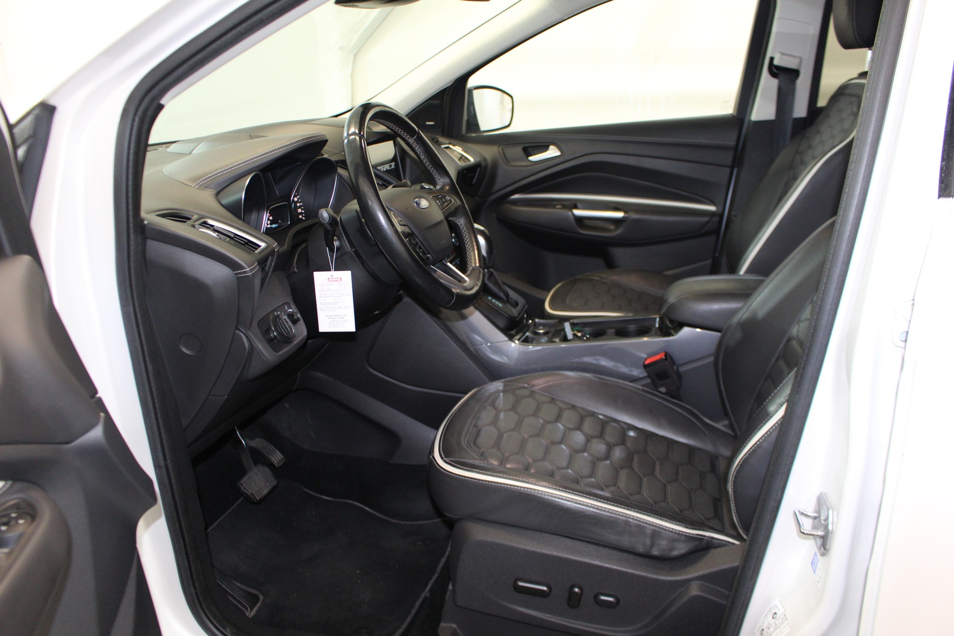 FORD Kuga 2.0 TDCi 180 Vignale FPS-image-6