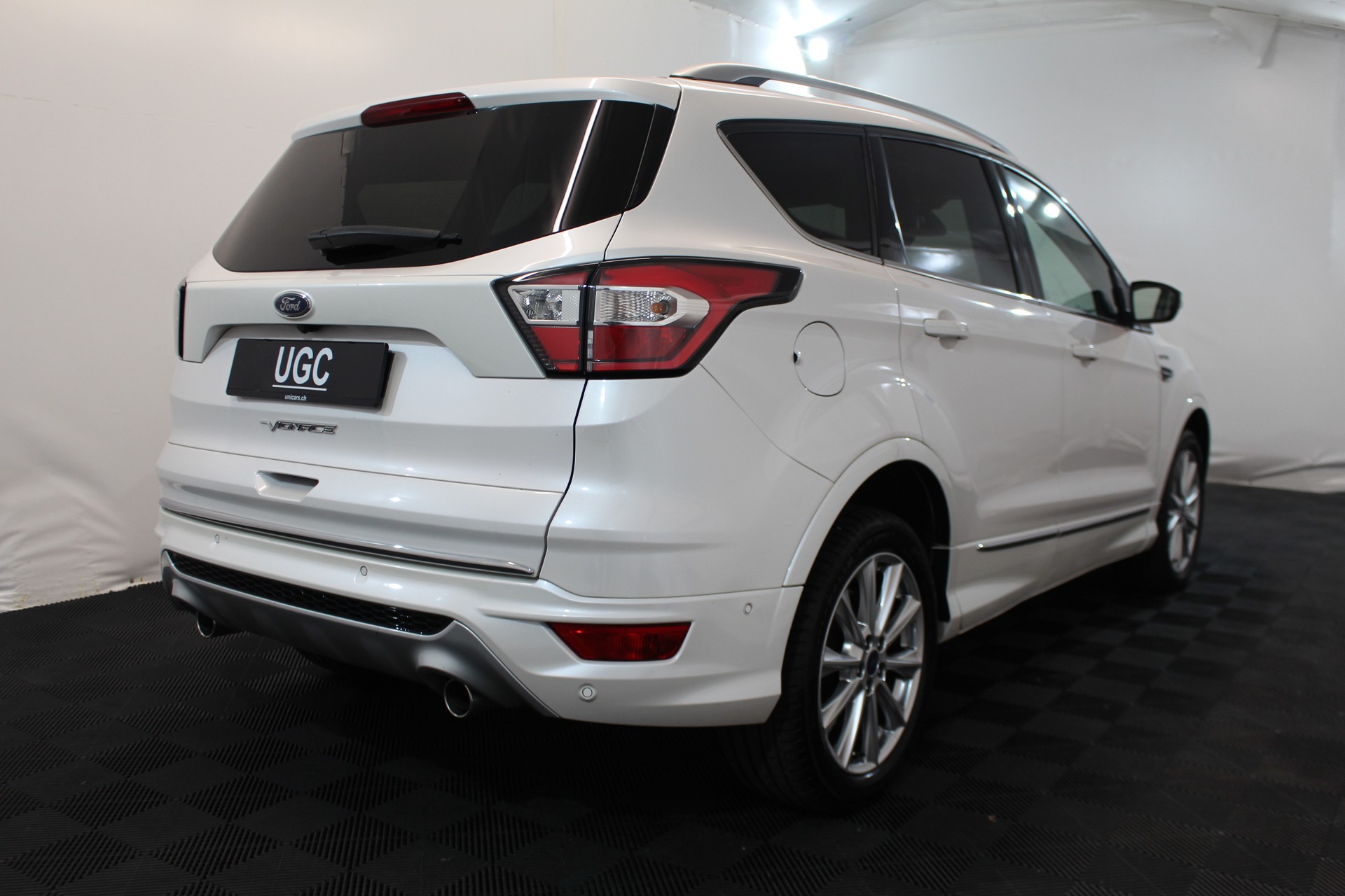 FORD Kuga 2.0 TDCi 180 Vignale FPS-image-5